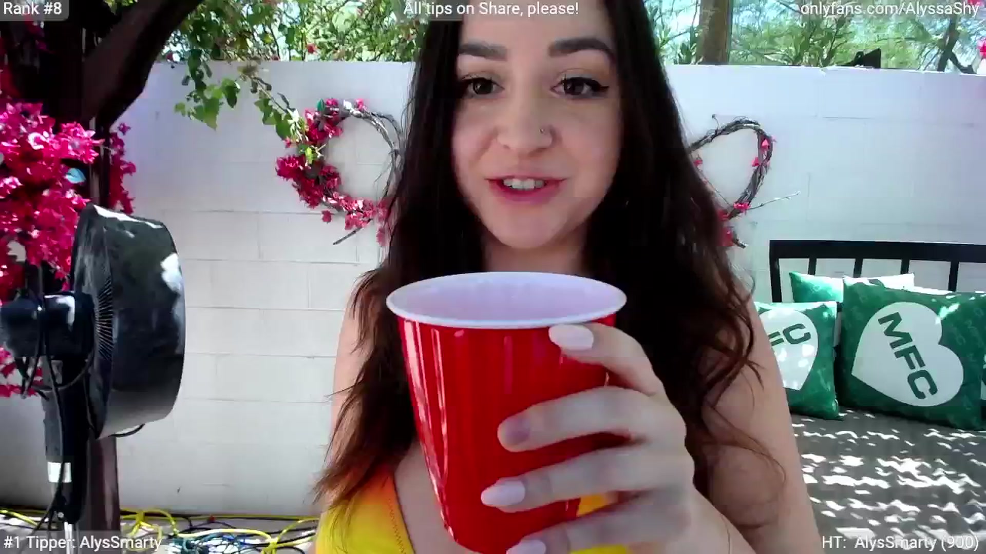 Gallery image thumbnail from AlyssaShy's myfreecams stream on, 05/22/2024, 20:18 image 2 of 20