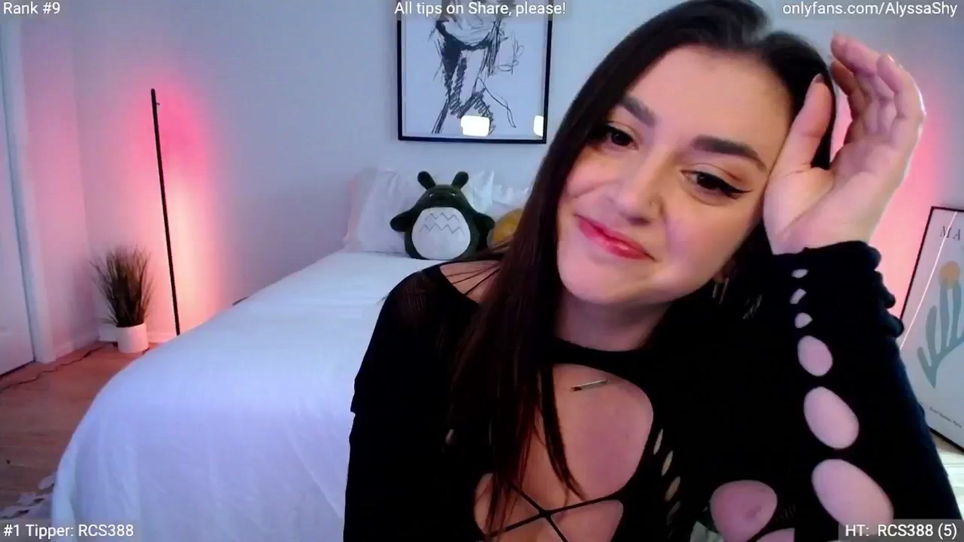 Gallery image thumbnail from AlyssaShy's myfreecams stream on, 05/25/2024, 22:41 image 6 of 20
