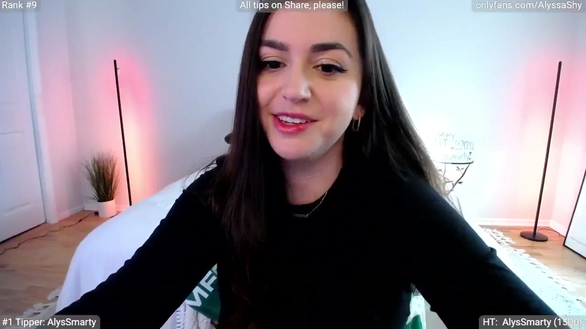 Gallery image thumbnail from AlyssaShy's myfreecams stream on, 05/28/2024, 22:37 image 10 of 20