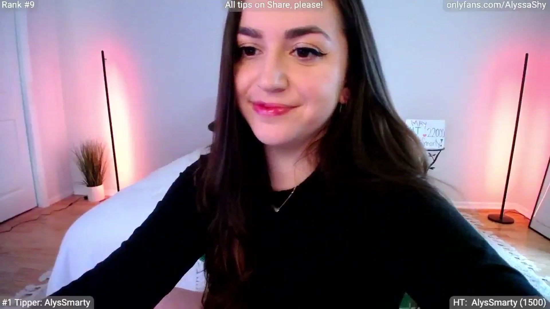 Gallery image thumbnail from AlyssaShy's myfreecams stream on, 05/28/2024, 22:37 image 19 of 20