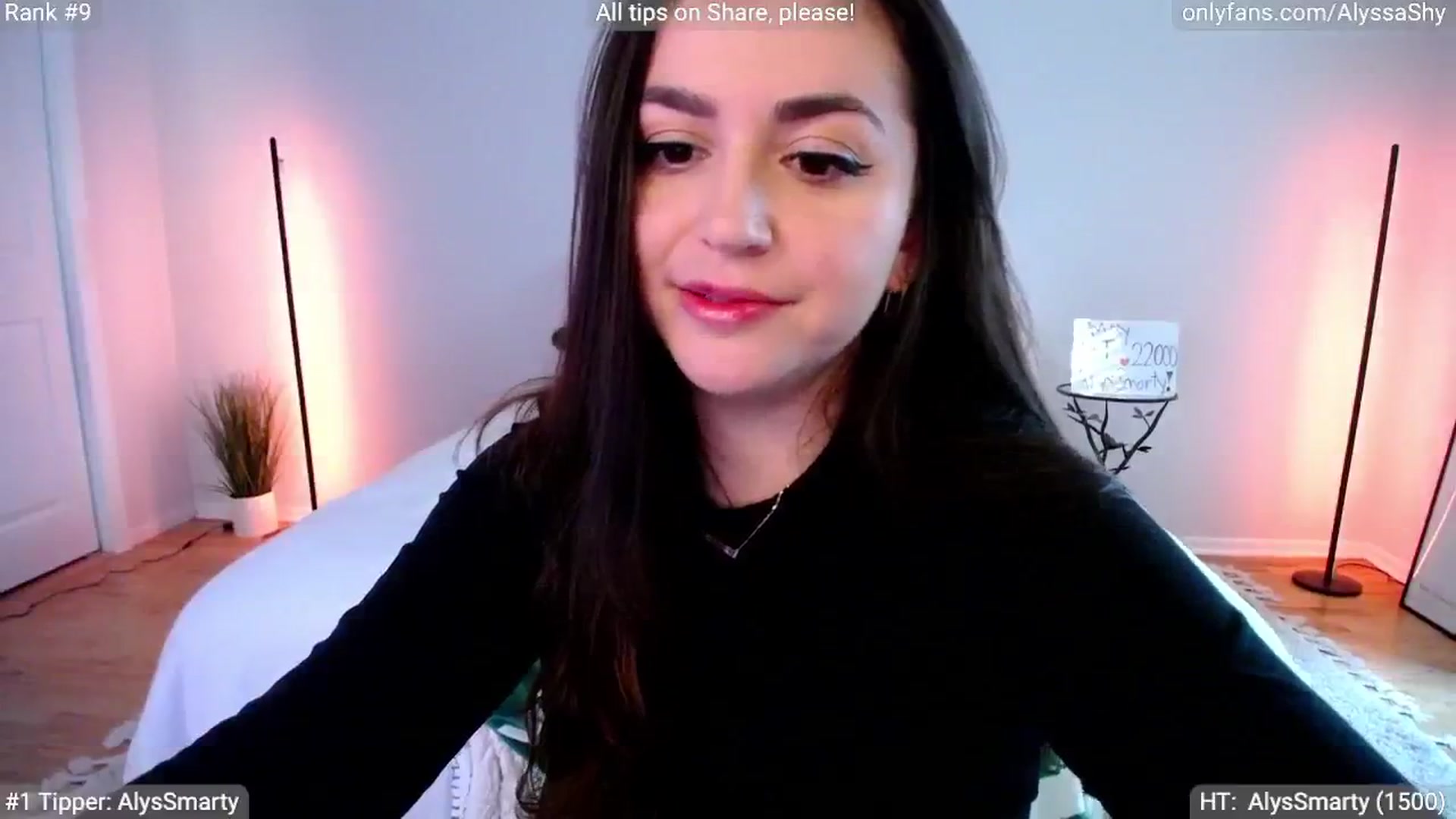 Gallery image thumbnail from AlyssaShy's myfreecams stream on, 05/28/2024, 22:37 image 18 of 20