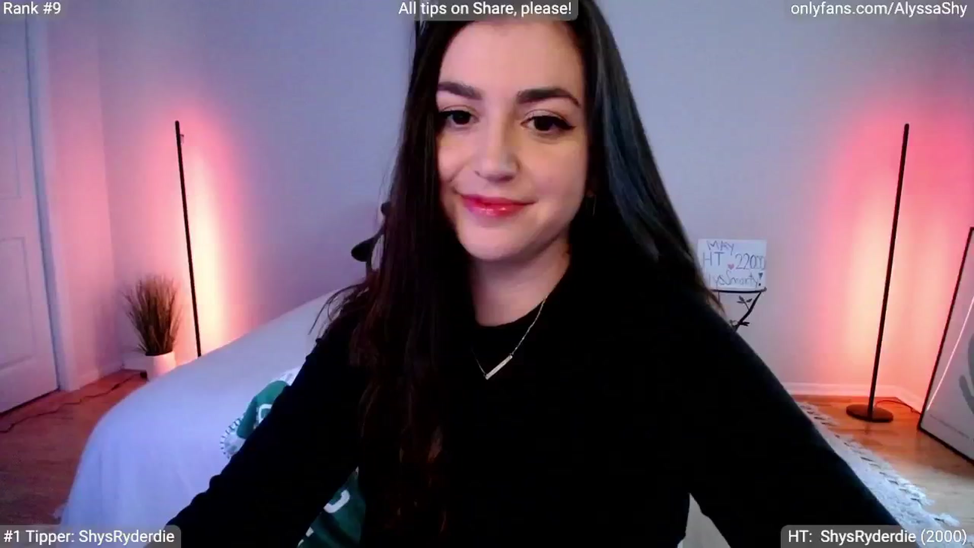 Gallery image thumbnail from AlyssaShy's myfreecams stream on, 05/28/2024, 23:37 image 2 of 20
