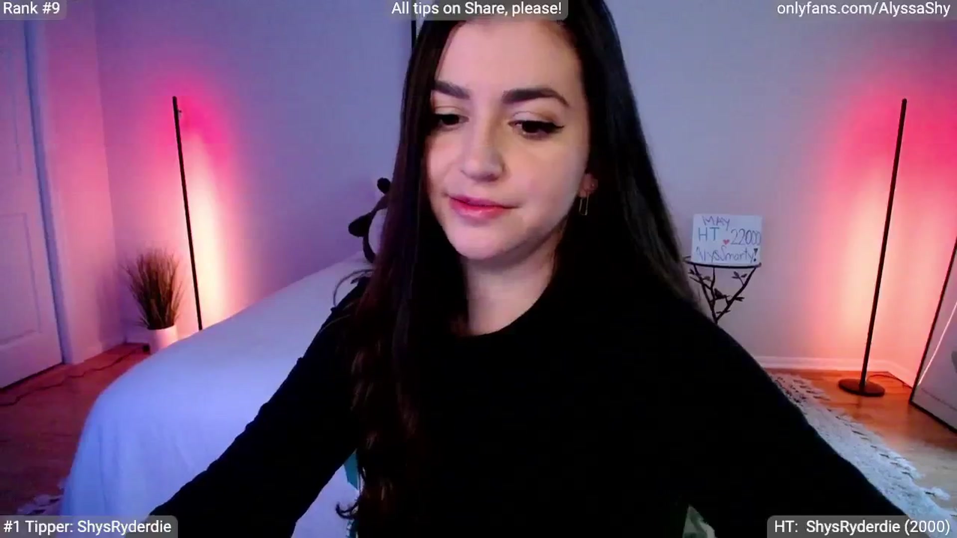 Gallery image thumbnail from AlyssaShy's myfreecams stream on, 05/28/2024, 23:37 image 16 of 20