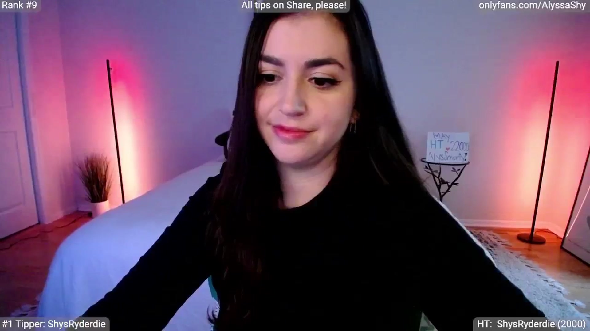Gallery image thumbnail from AlyssaShy's myfreecams stream on, 05/28/2024, 23:37 image 17 of 20