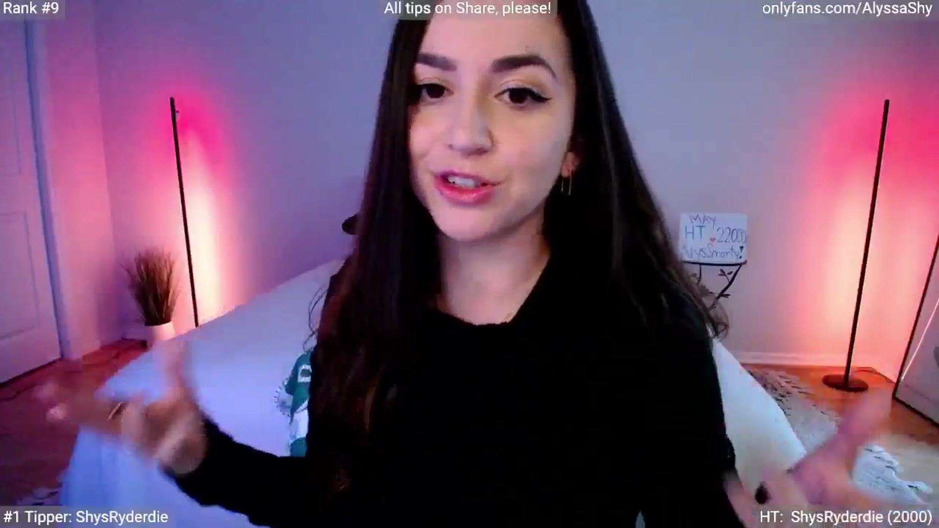 Gallery image thumbnail from AlyssaShy's myfreecams stream on, 05/28/2024, 23:37 image 14 of 20