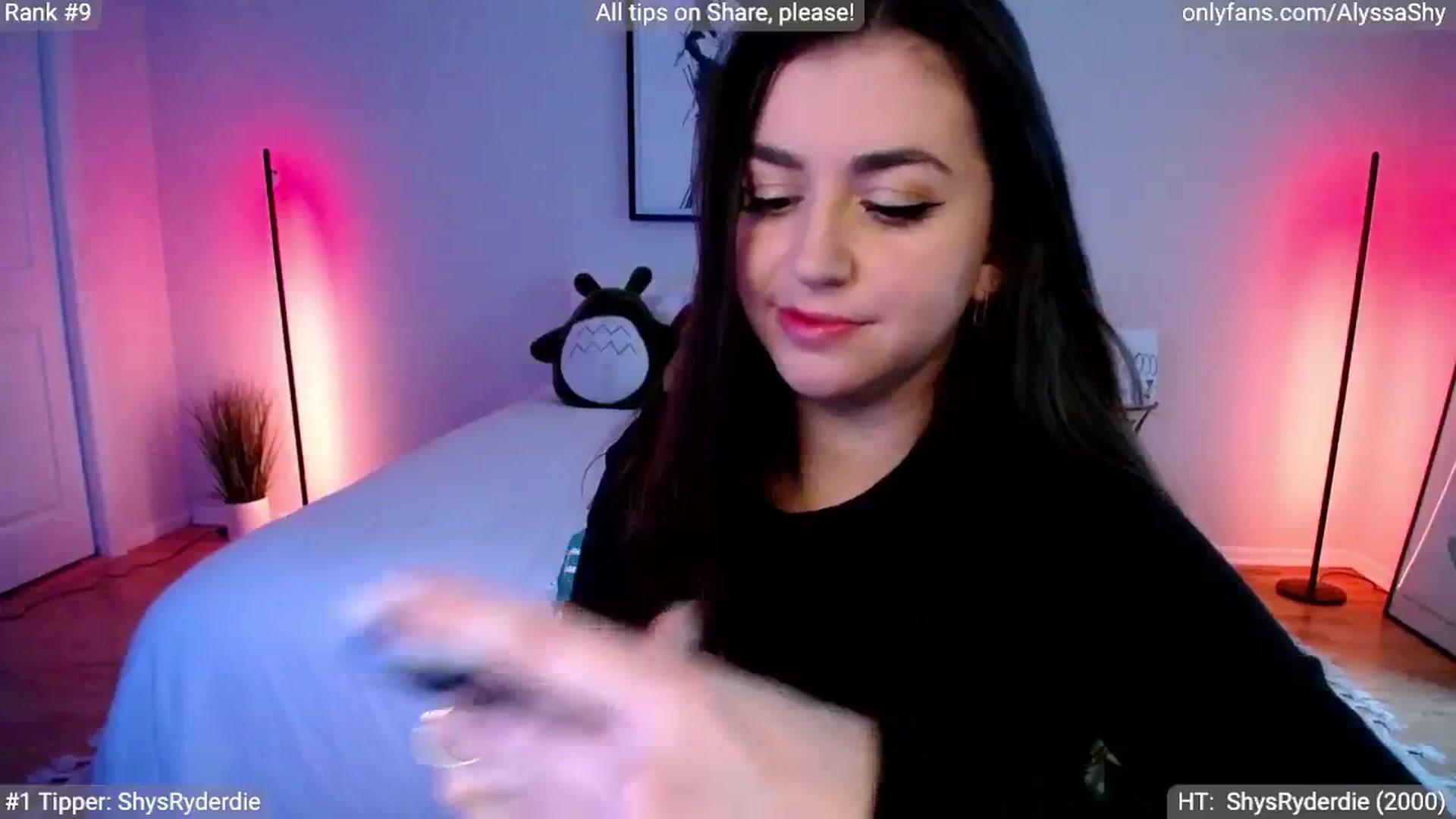 Gallery image thumbnail from AlyssaShy's myfreecams stream on, 05/28/2024, 23:37 image 15 of 20