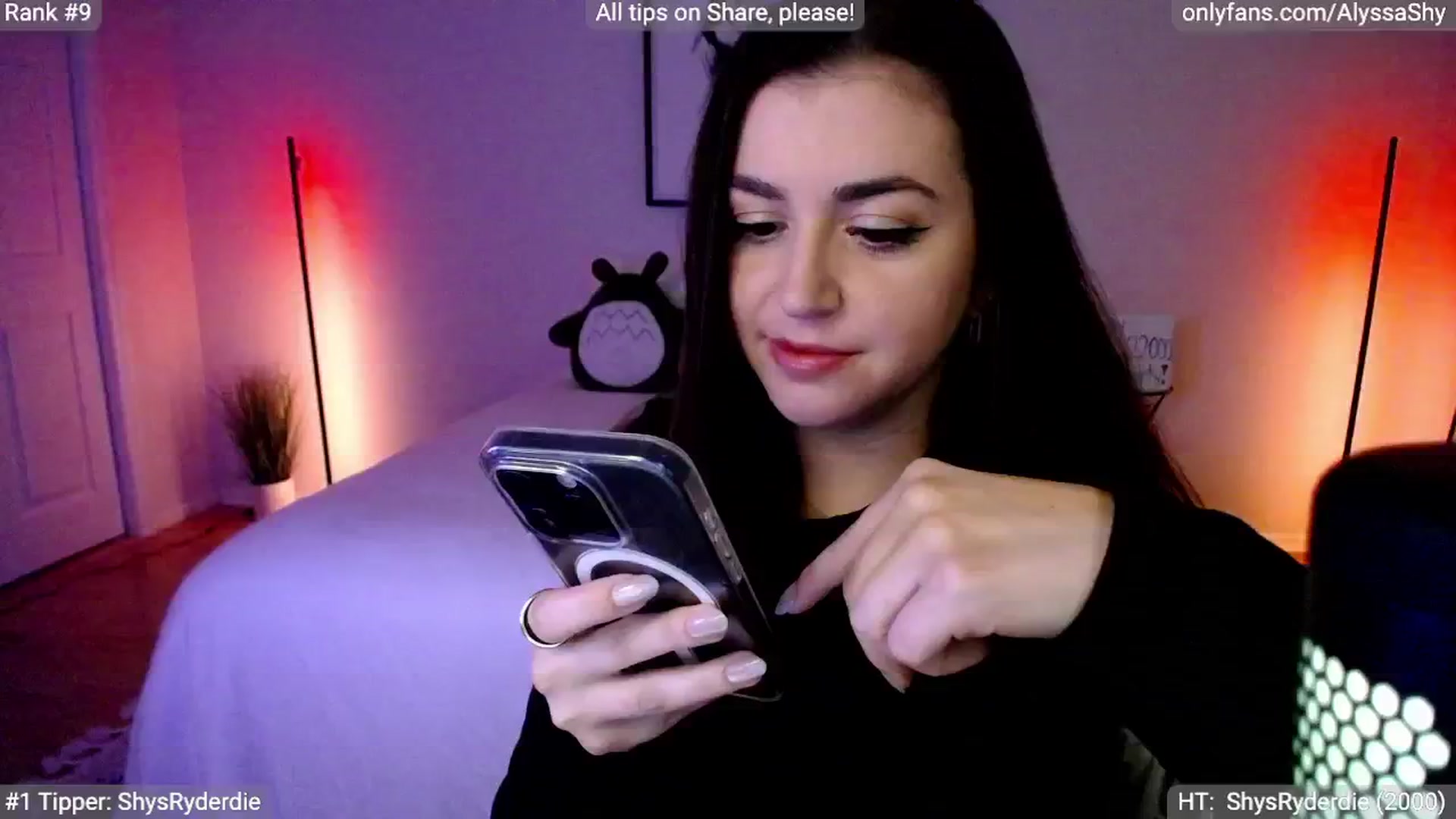 Gallery image thumbnail from AlyssaShy's myfreecams stream on, 05/29/2024, 01:03 image 11 of 20