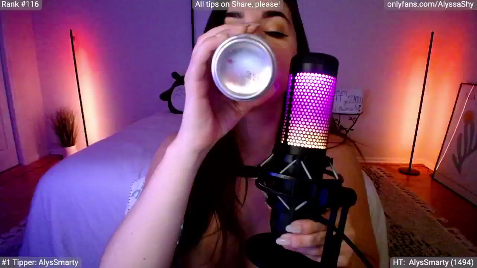 Gallery image thumbnail from AlyssaShy's myfreecams stream on, 06/02/2024, 07:10 image 13 of 20