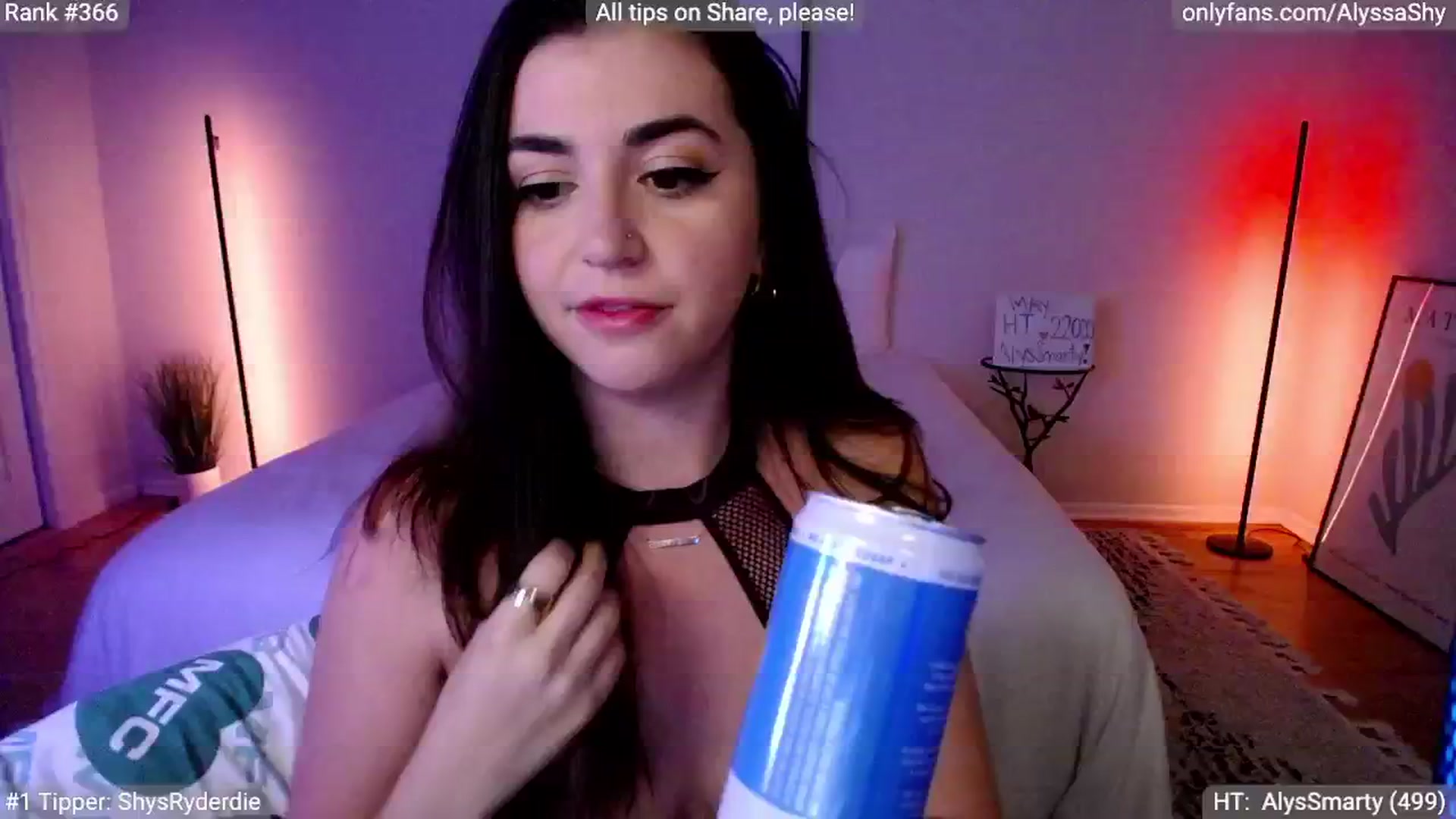 Gallery image thumbnail from AlyssaShy's myfreecams stream on, 06/02/2024, 07:10 image 4 of 20