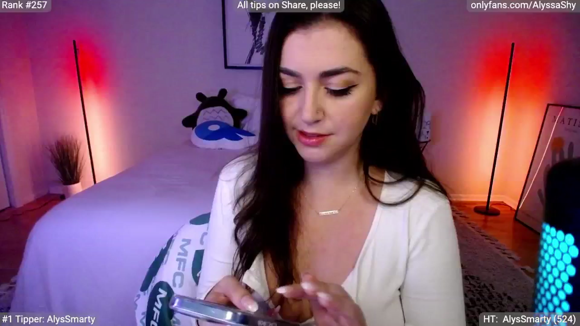 Gallery image thumbnail from AlyssaShy's myfreecams stream on, 06/13/2024, 24:42 image 6 of 20
