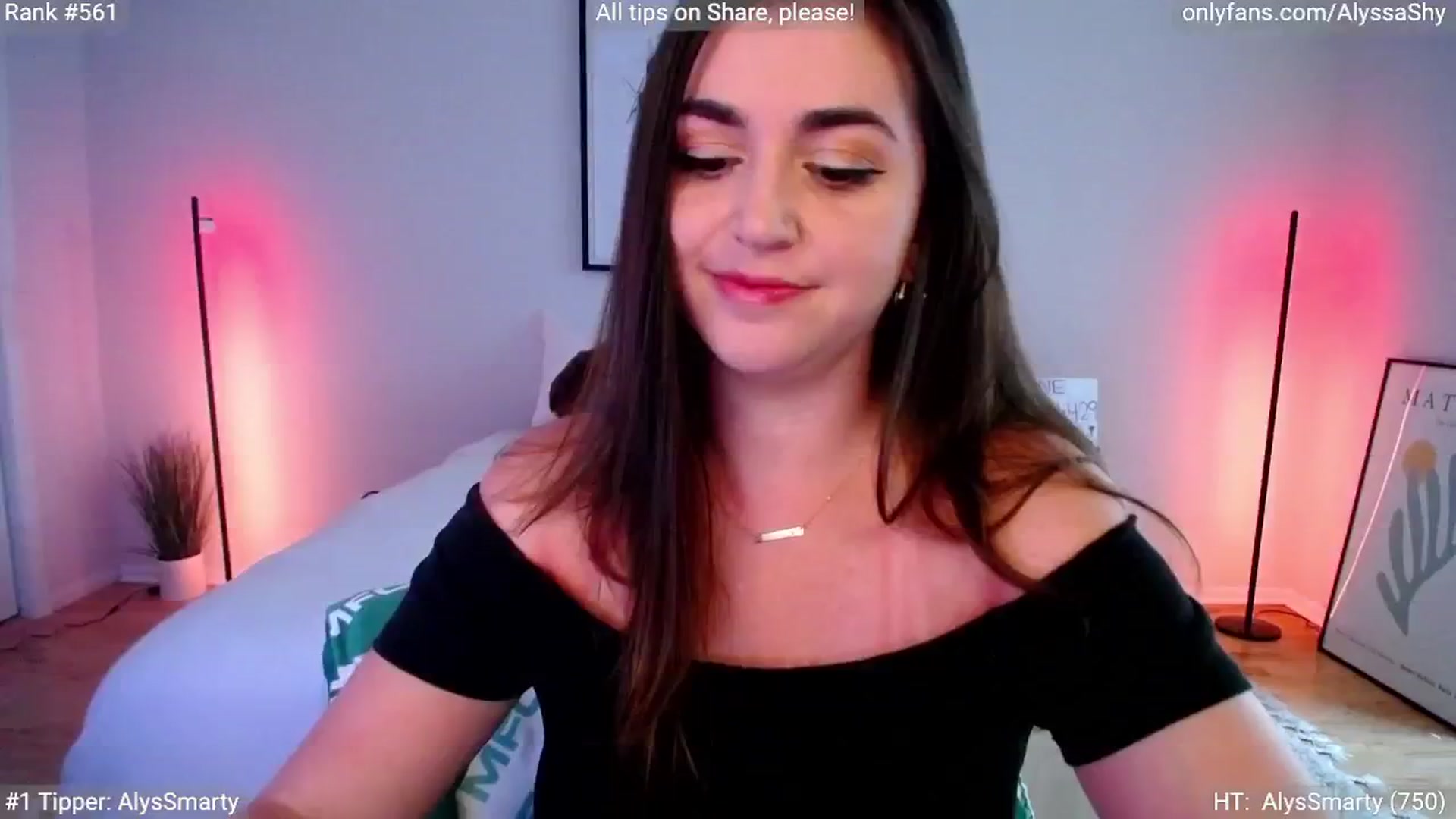 Gallery image thumbnail from AlyssaShy's myfreecams stream on, 06/20/2024, 22:45 image 8 of 20
