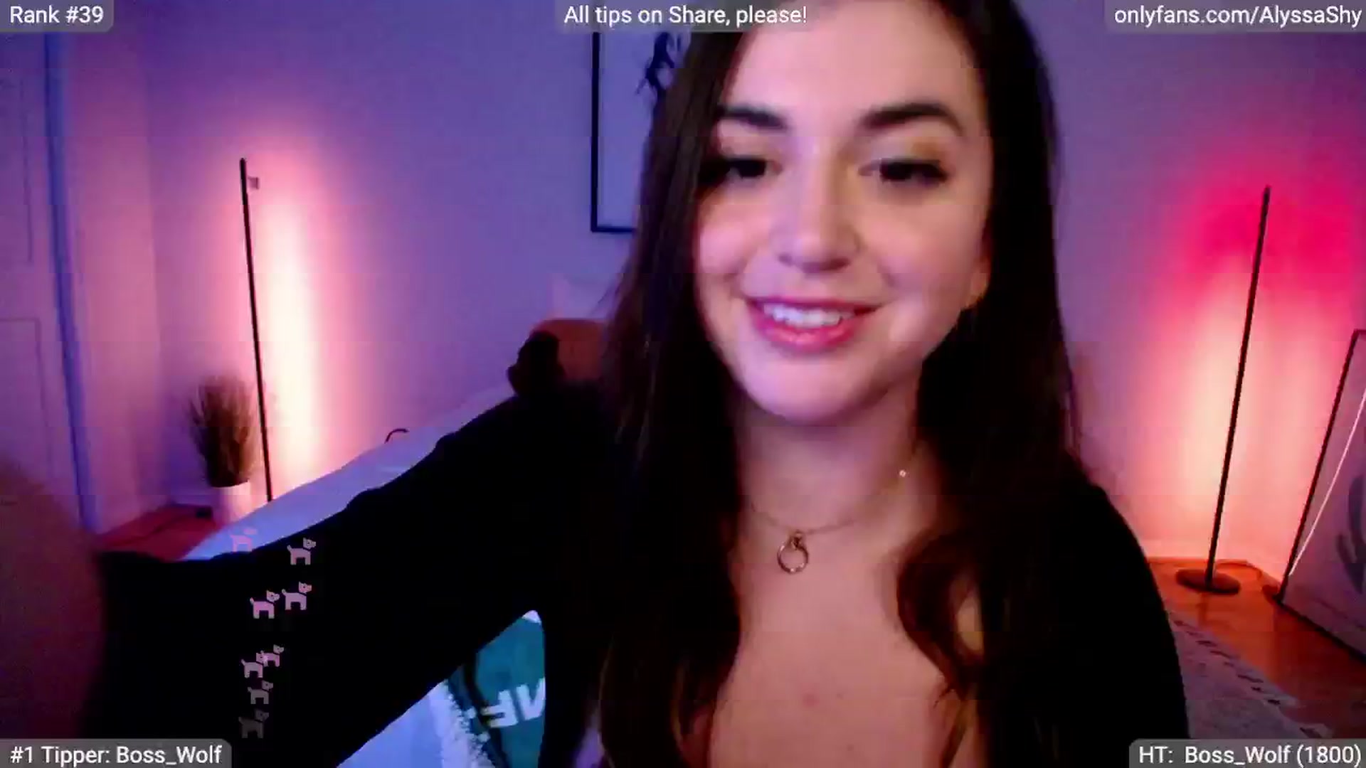 Gallery image thumbnail from AlyssaShy's myfreecams stream on, 07/03/2024, 24:18 image 17 of 20