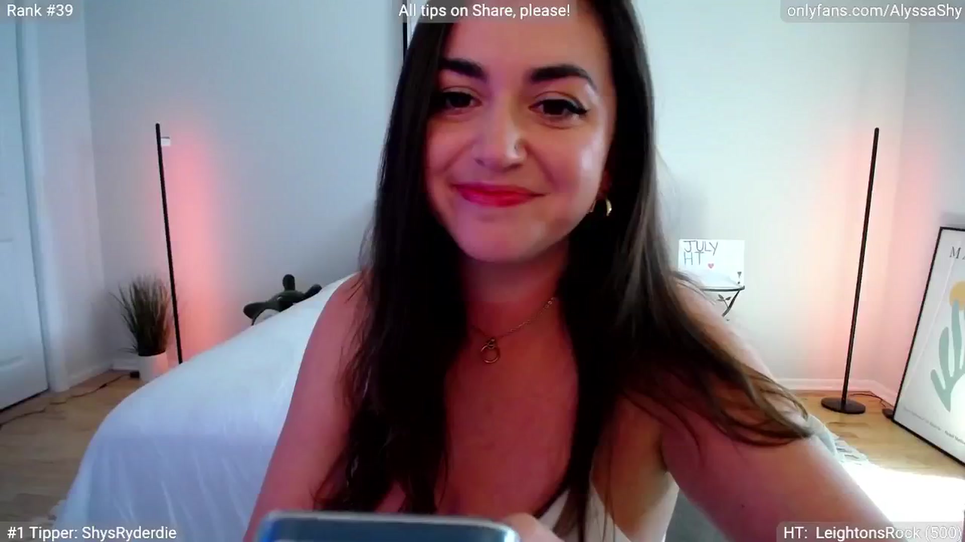 Gallery image thumbnail from AlyssaShy's myfreecams stream on, 07/05/2024, 20:33 image 16 of 20