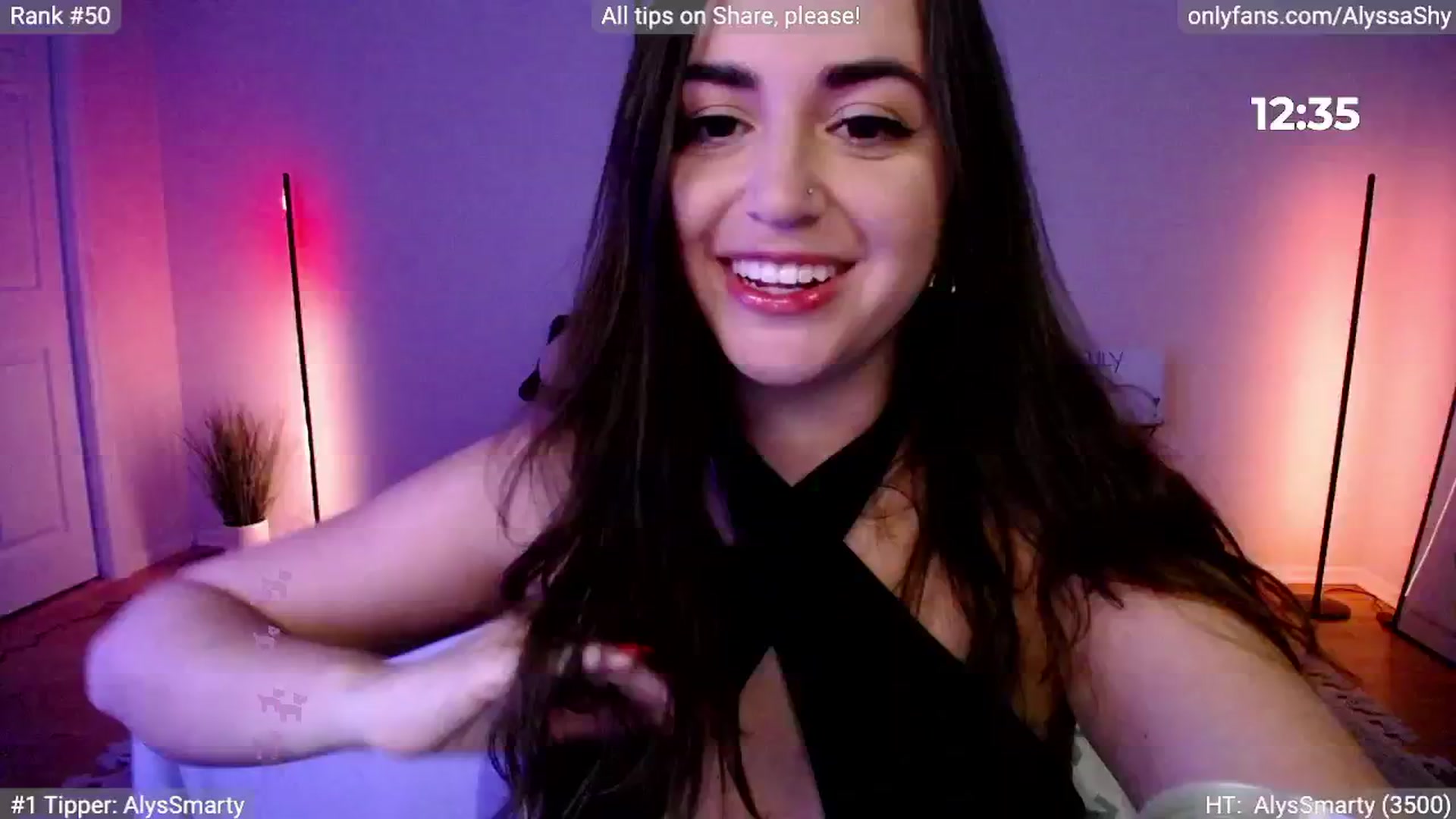 Gallery image thumbnail from AlyssaShy's myfreecams stream on, 07/14/2024, 24:50 image 10 of 20