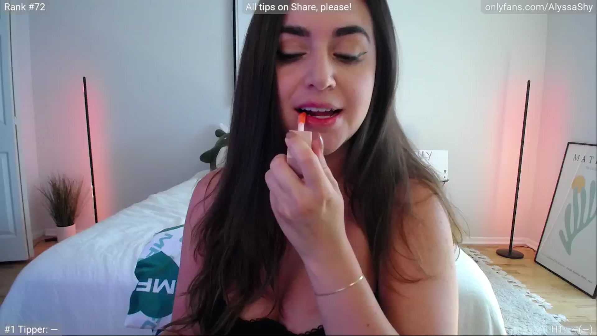 Gallery image thumbnail from AlyssaShy's myfreecams stream on, 07/19/2024, 21:16 image 1 of 20