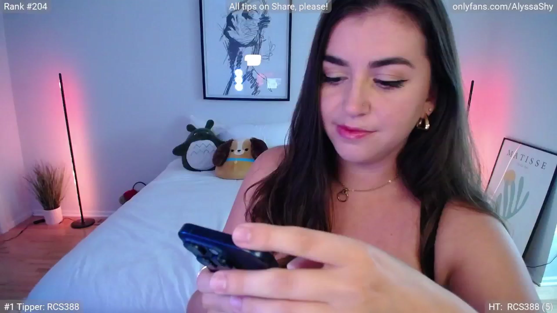 Gallery image thumbnail from AlyssaShy's myfreecams stream on, 08/03/2024, 24:04 image 1 of 20