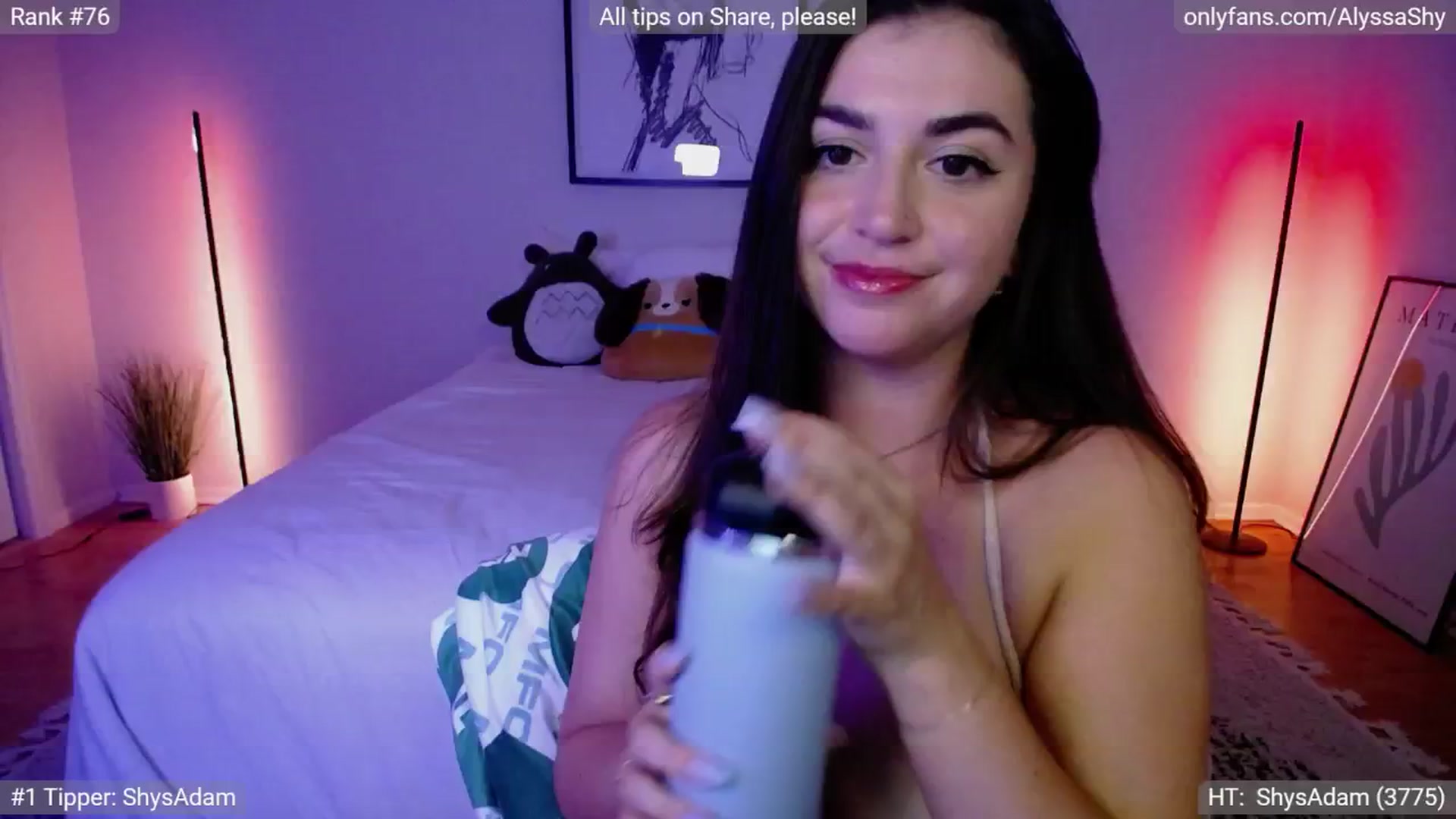 Gallery image thumbnail from AlyssaShy's myfreecams stream on, 08/07/2024, 24:07 image 14 of 20