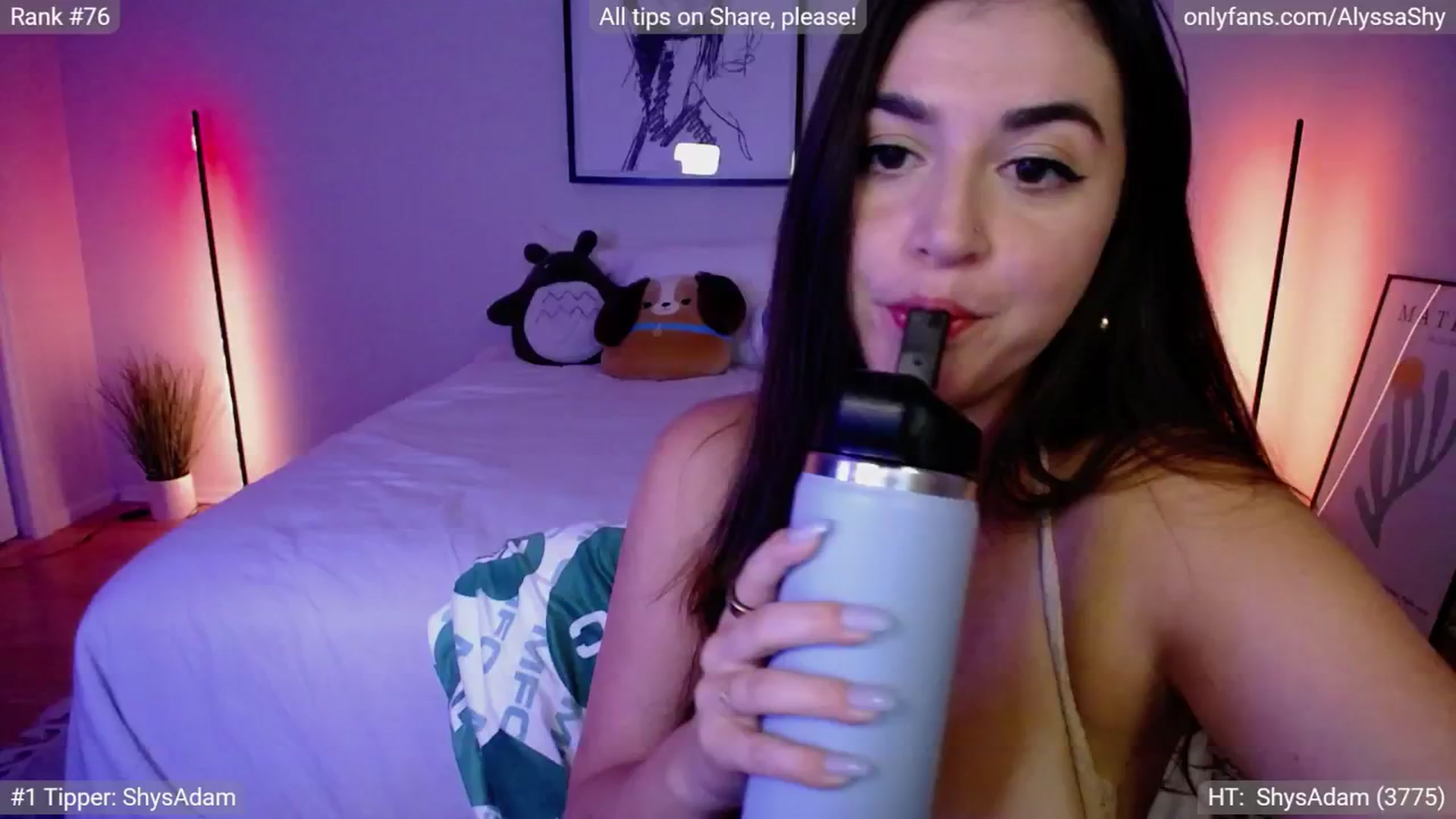 Gallery image thumbnail from AlyssaShy's myfreecams stream on, 08/07/2024, 24:07 image 17 of 20