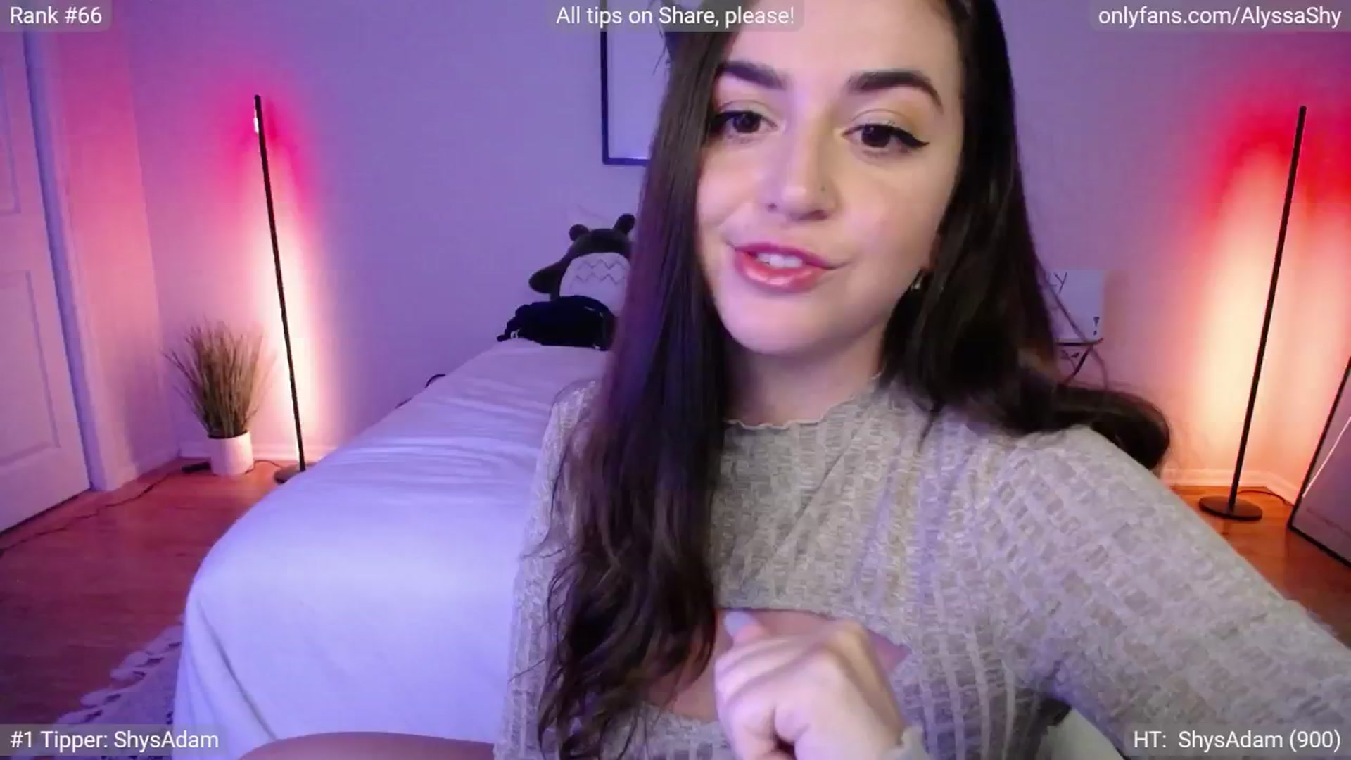 Gallery image thumbnail from AlyssaShy's myfreecams stream on, 08/07/2024, 23:40 image 1 of 20