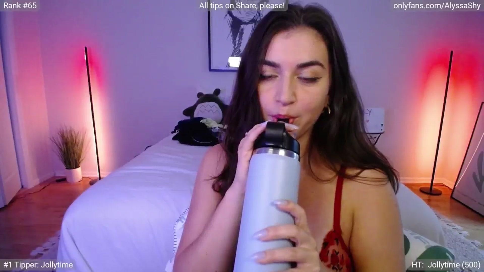 Gallery image thumbnail from AlyssaShy's myfreecams stream on, 08/08/2024, 21:05 image 14 of 20
