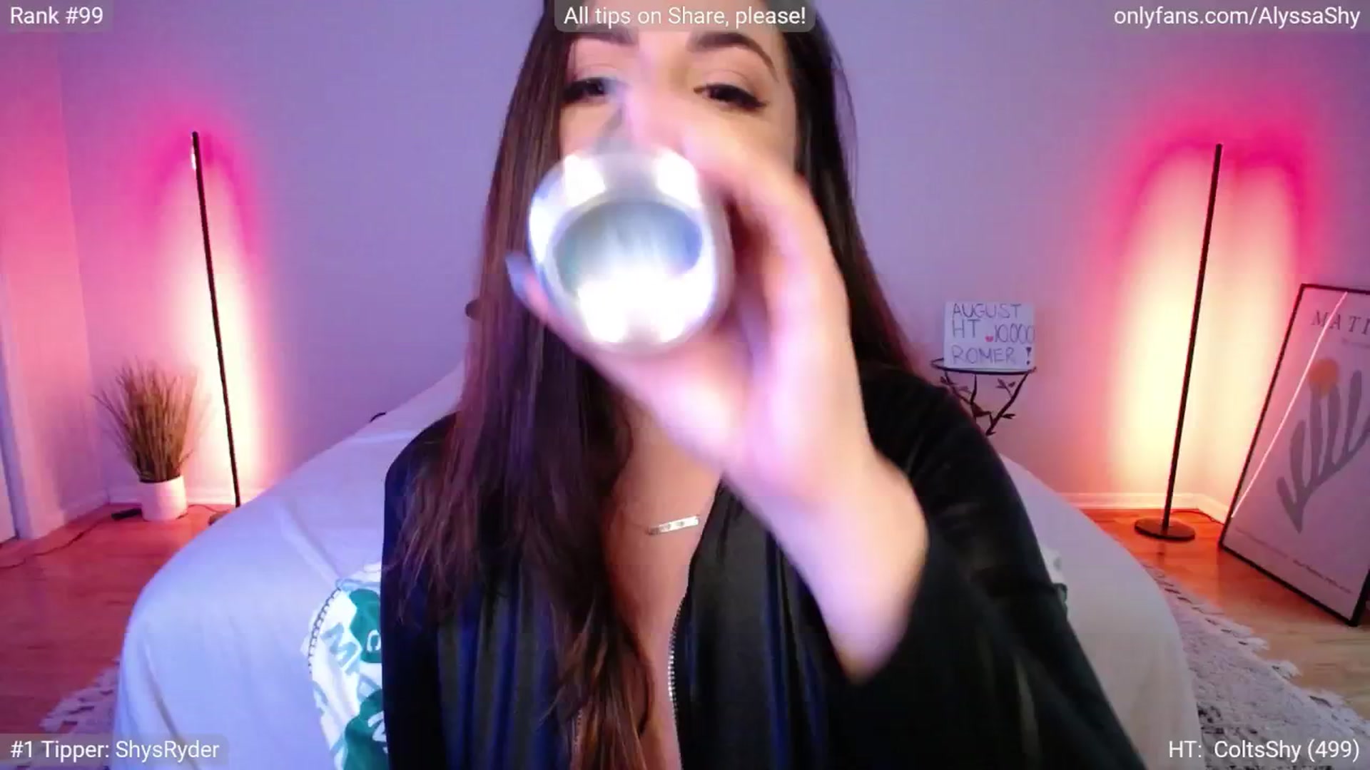 Gallery image thumbnail from AlyssaShy's myfreecams stream on, 08/18/2024, 05:08 image 3 of 20
