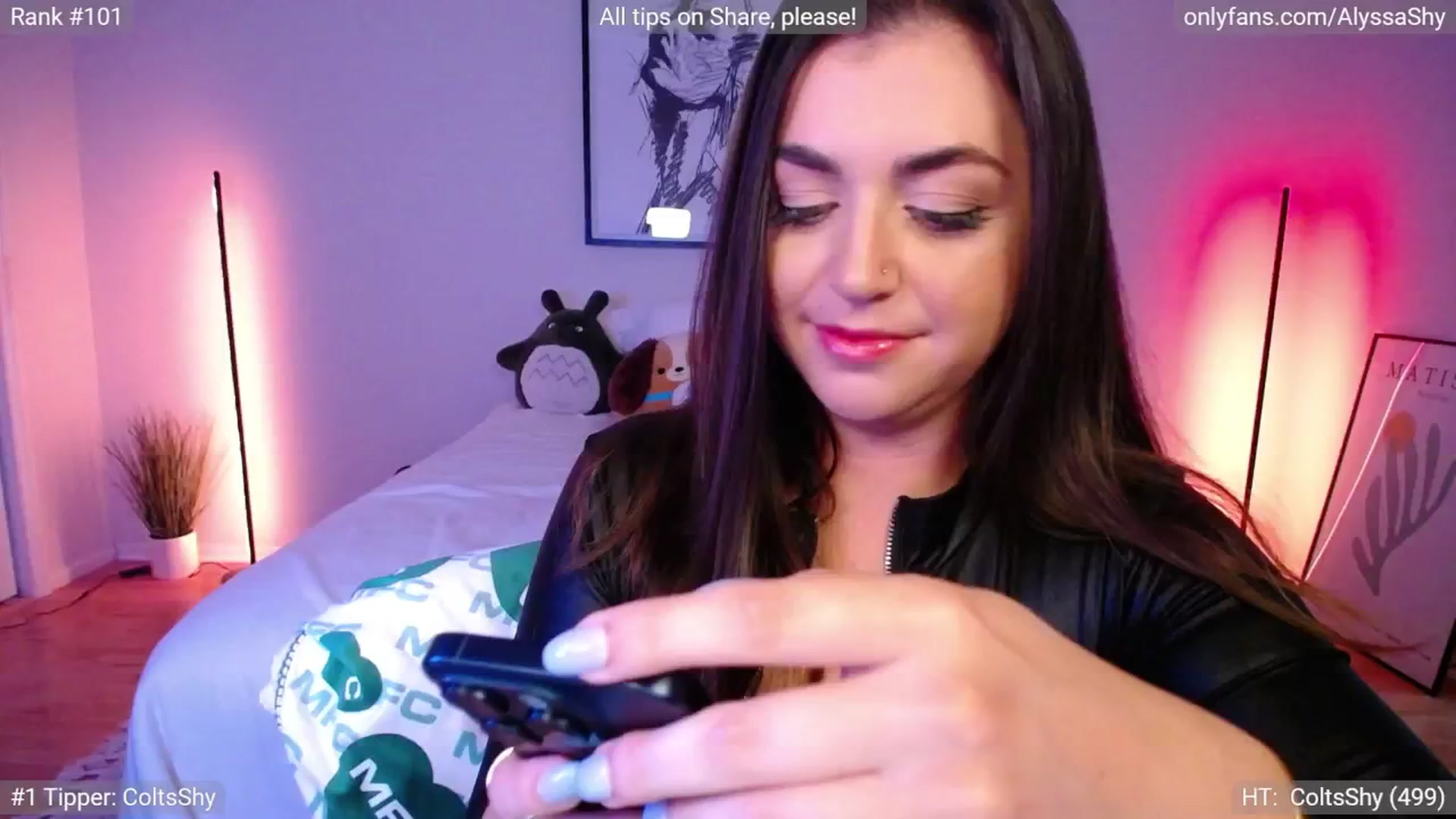 Gallery image thumbnail from AlyssaShy's myfreecams stream on, 08/18/2024, 05:08 image 2 of 20