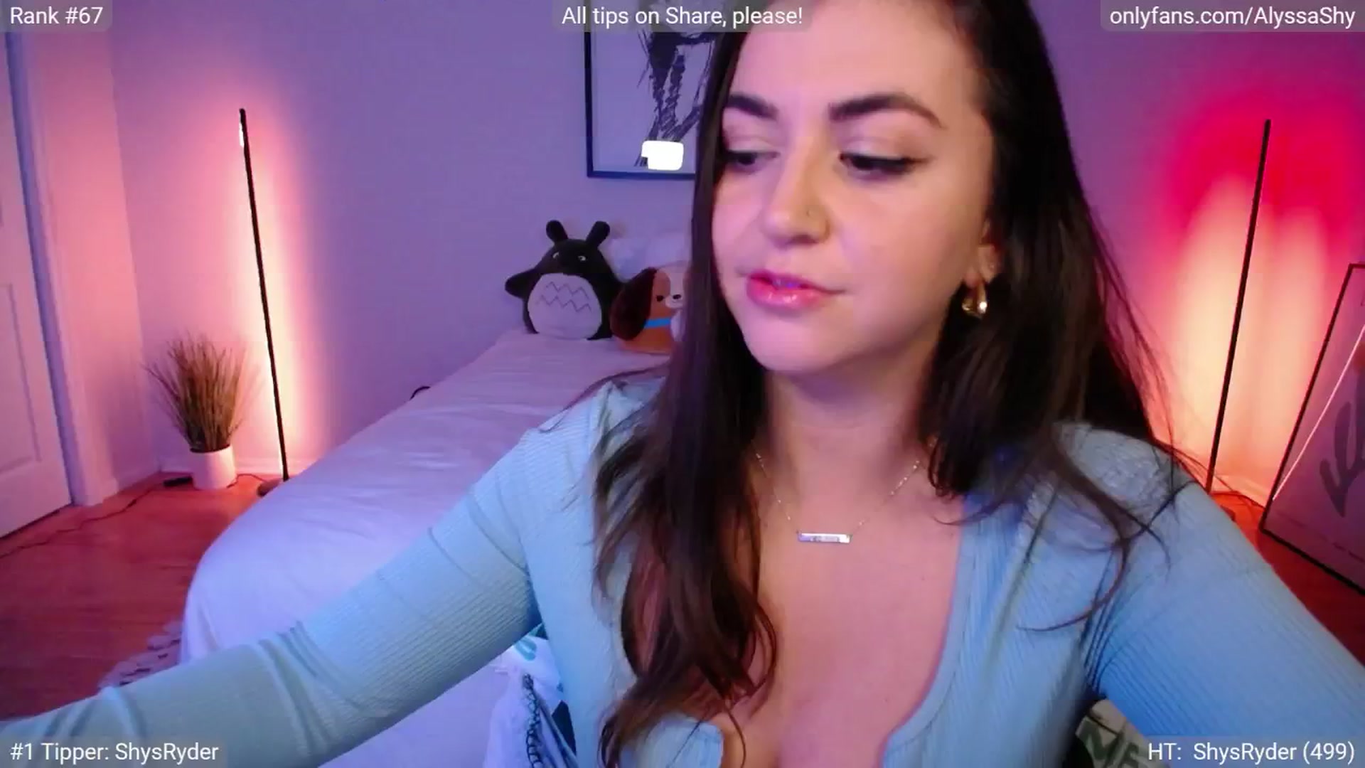 Gallery image thumbnail from AlyssaShy's myfreecams stream on, 08/19/2024, 05:16 image 5 of 20
