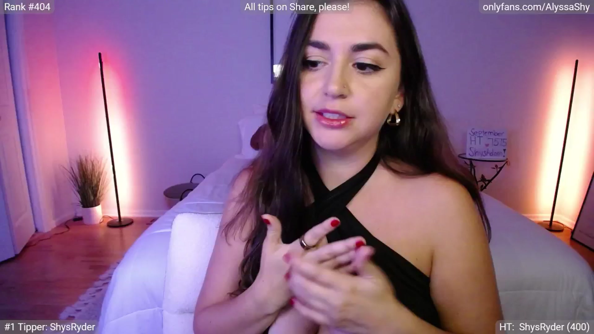 Gallery image thumbnail from AlyssaShy's myfreecams stream on, 09/19/2024, 23:34 image 16 of 20