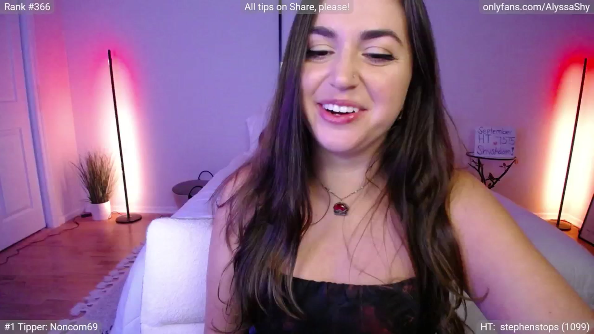 Gallery image thumbnail from AlyssaShy's myfreecams stream on, 09/21/2024, 24:02 image 16 of 20