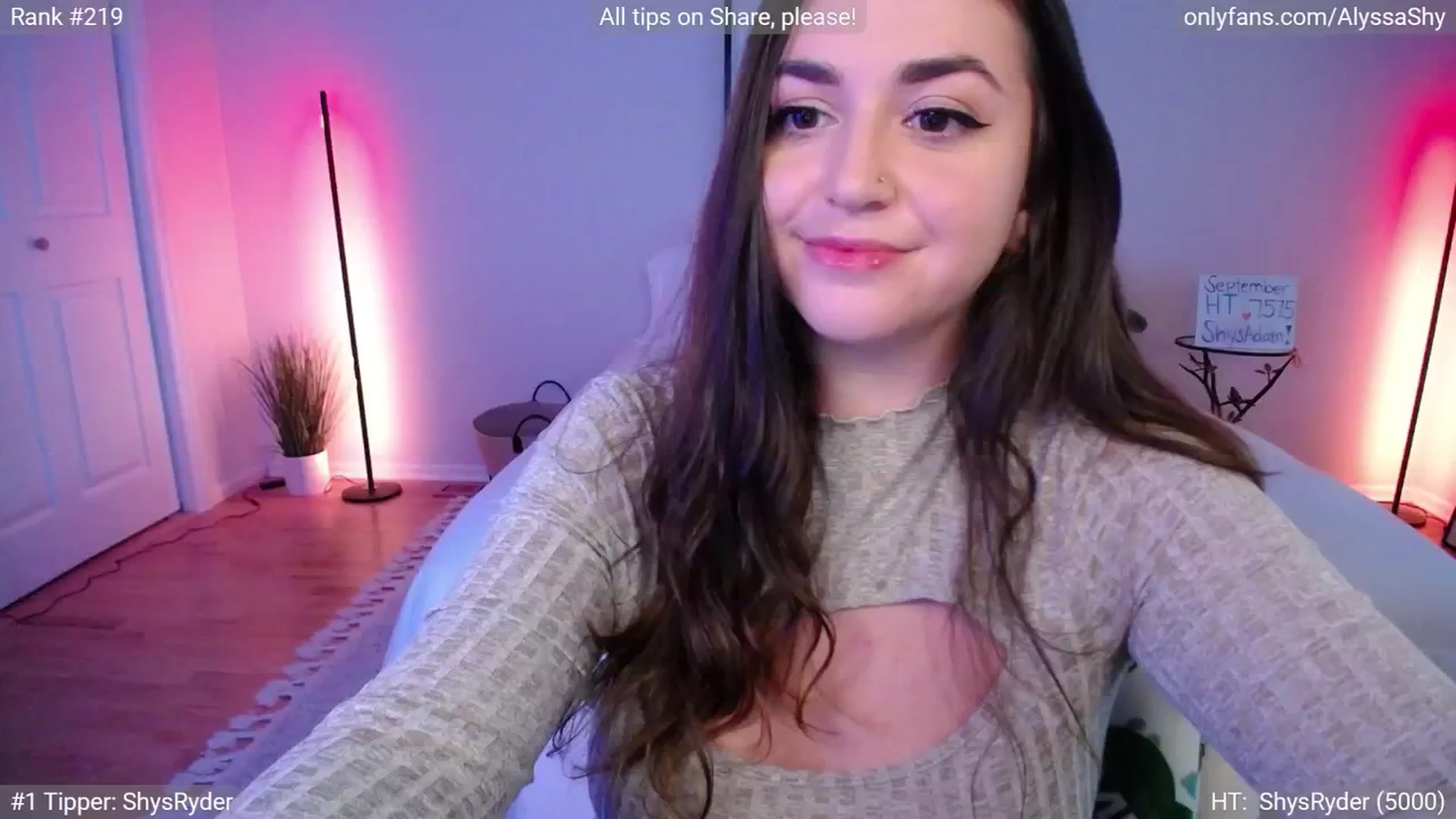 Gallery image thumbnail from AlyssaShy's myfreecams stream on, 09/24/2024, 23:39 image 1 of 20