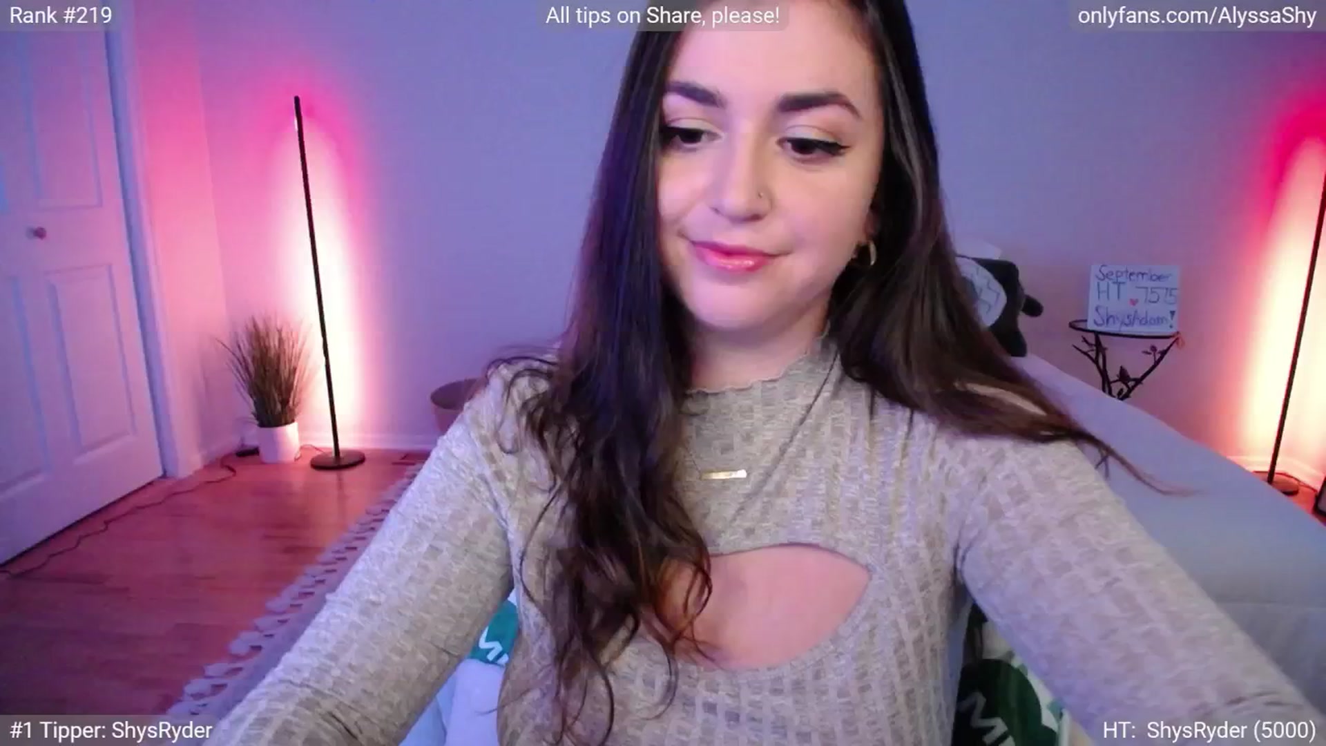 Gallery image thumbnail from AlyssaShy's myfreecams stream on, 09/24/2024, 23:39 image 2 of 20