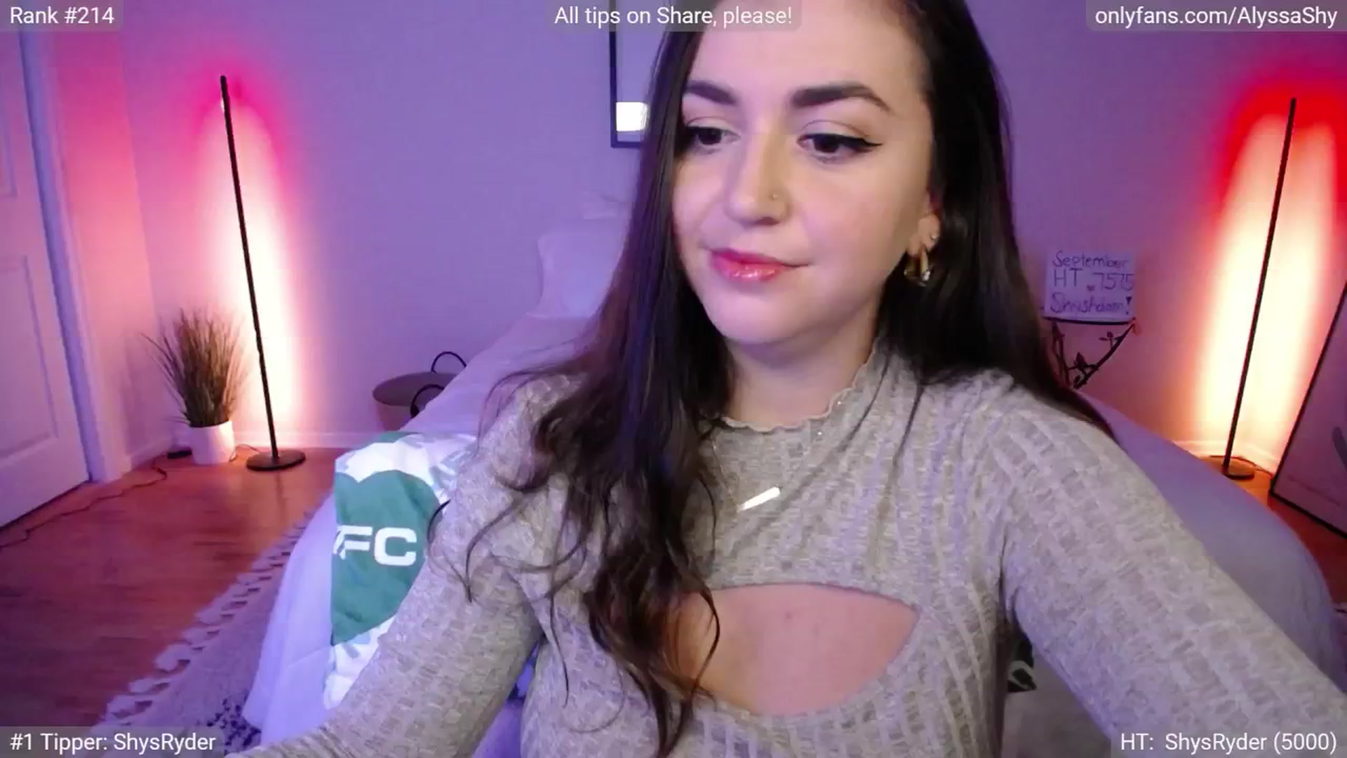 Gallery image thumbnail from AlyssaShy's myfreecams stream on, 09/24/2024, 23:39 image 12 of 20