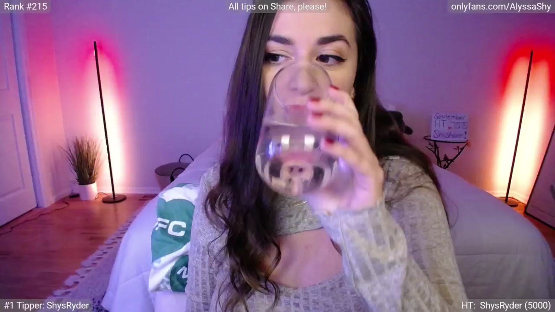Gallery image thumbnail from AlyssaShy's myfreecams stream on, 09/24/2024, 23:39 image 10 of 20