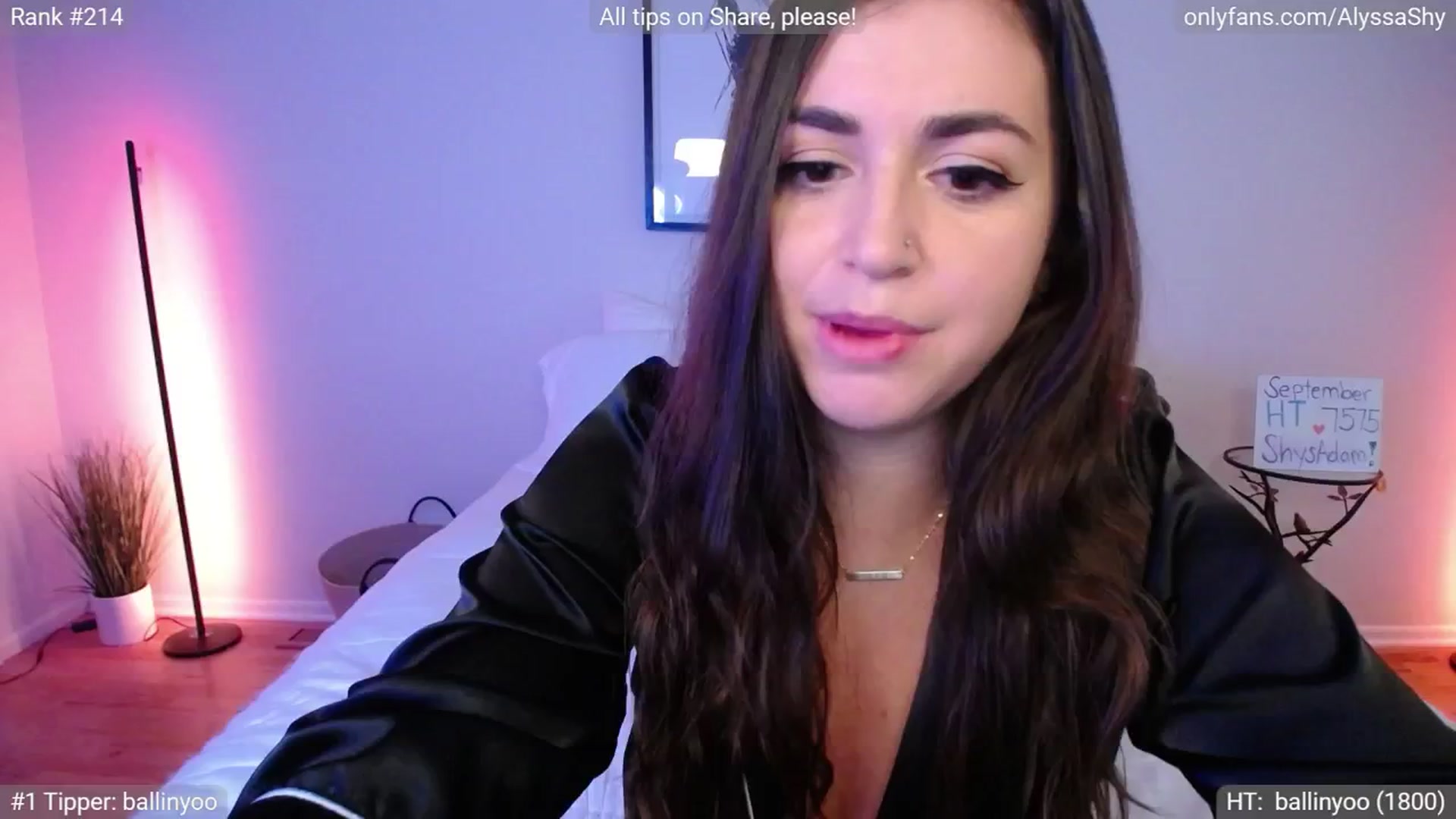 Gallery image thumbnail from AlyssaShy's myfreecams stream on, 09/25/2024, 21:38 image 11 of 20