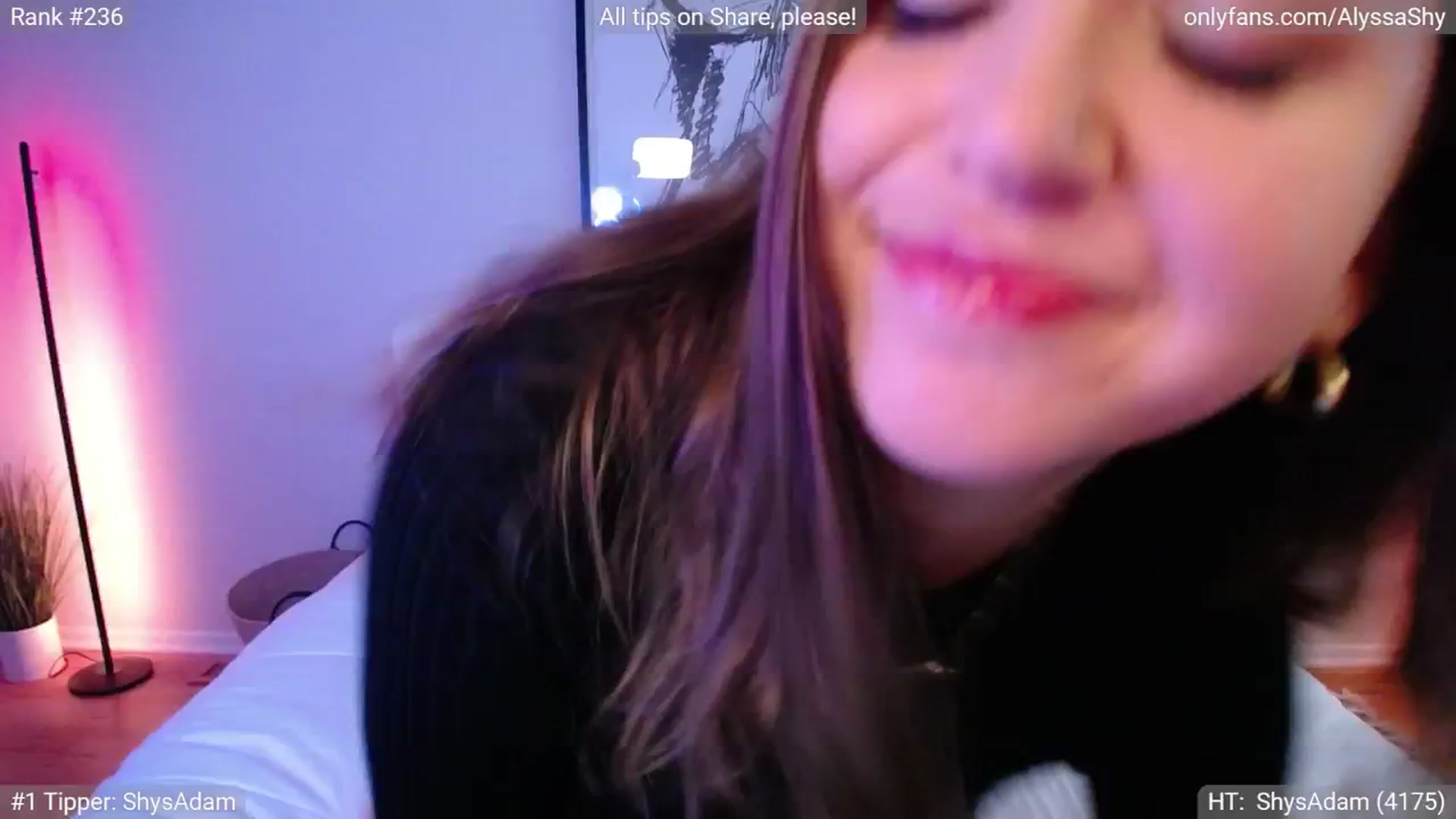 Gallery image thumbnail from AlyssaShy's myfreecams stream on, 10/01/2024, 23:23 image 2 of 20