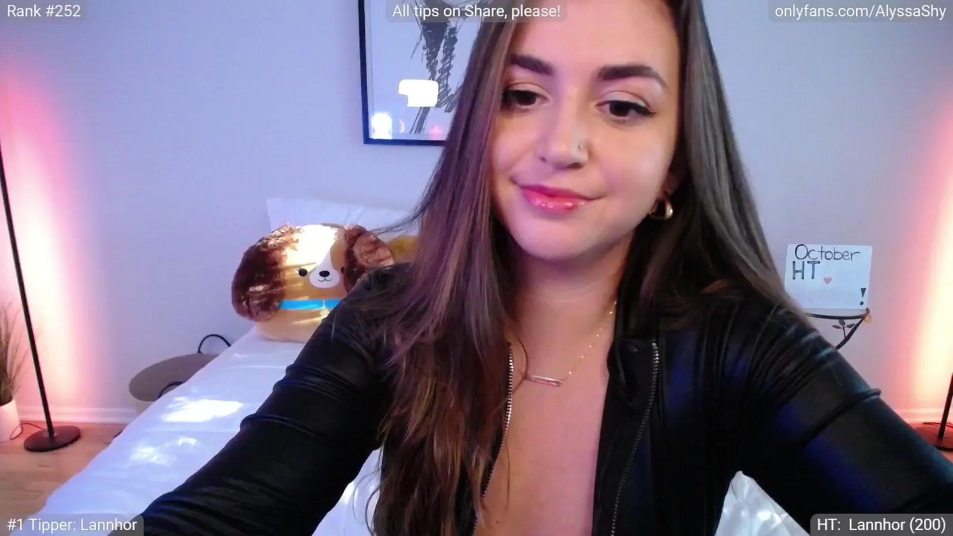 Gallery image thumbnail from AlyssaShy's myfreecams stream on, 10/02/2024, 21:54 image 17 of 20