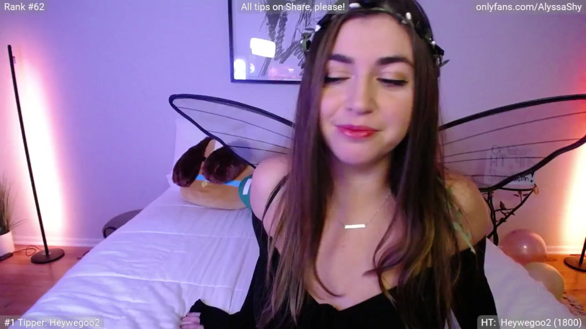 Gallery image thumbnail from AlyssaShy's myfreecams stream on, 10/13/2024, 04:17 image 14 of 20