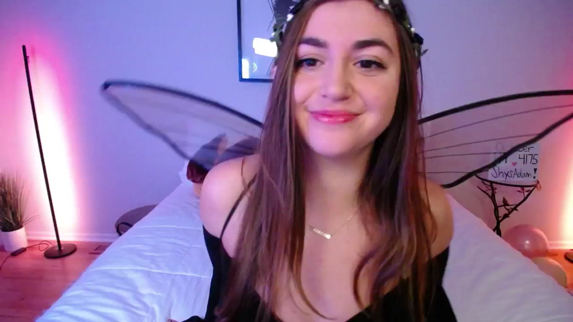 Gallery image thumbnail from AlyssaShy's myfreecams stream on, 10/13/2024, 04:17 image 7 of 20
