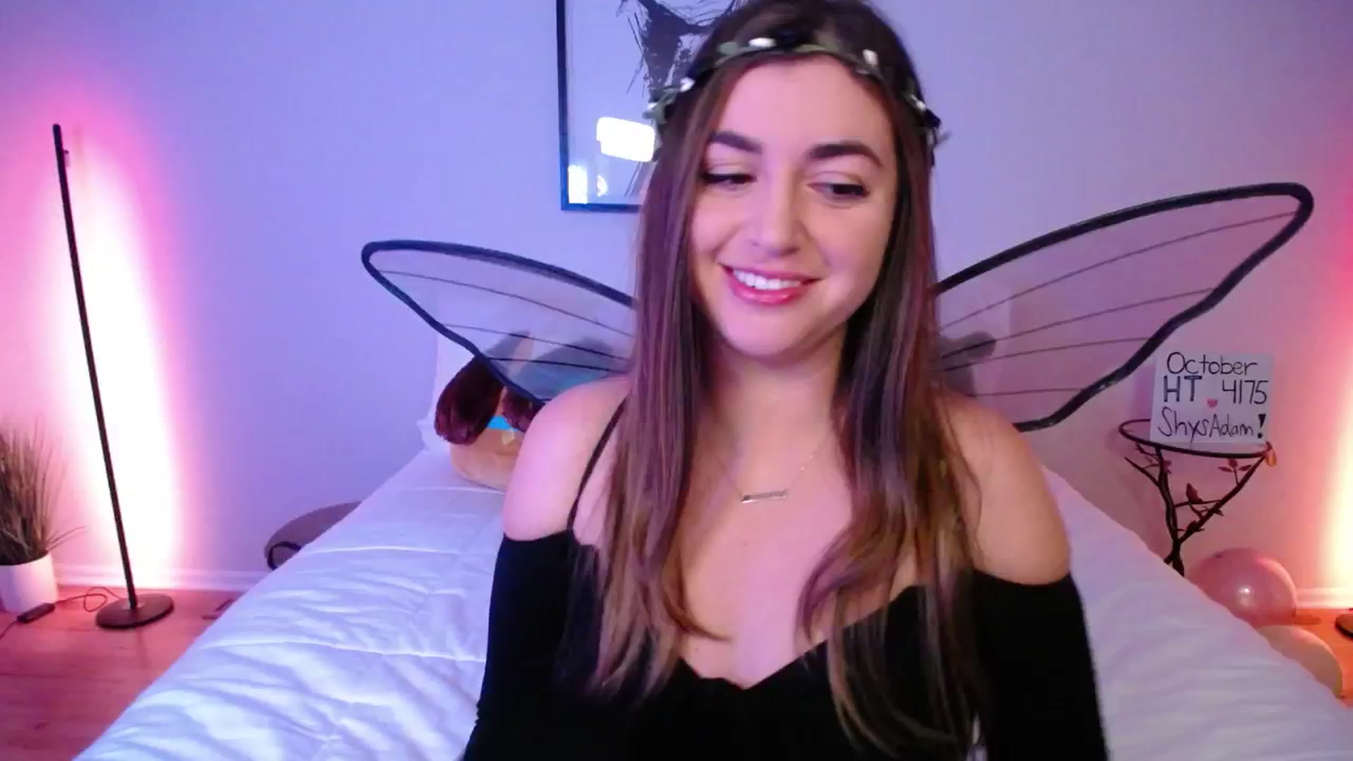 Gallery image thumbnail from AlyssaShy's myfreecams stream on, 10/13/2024, 04:17 image 2 of 20