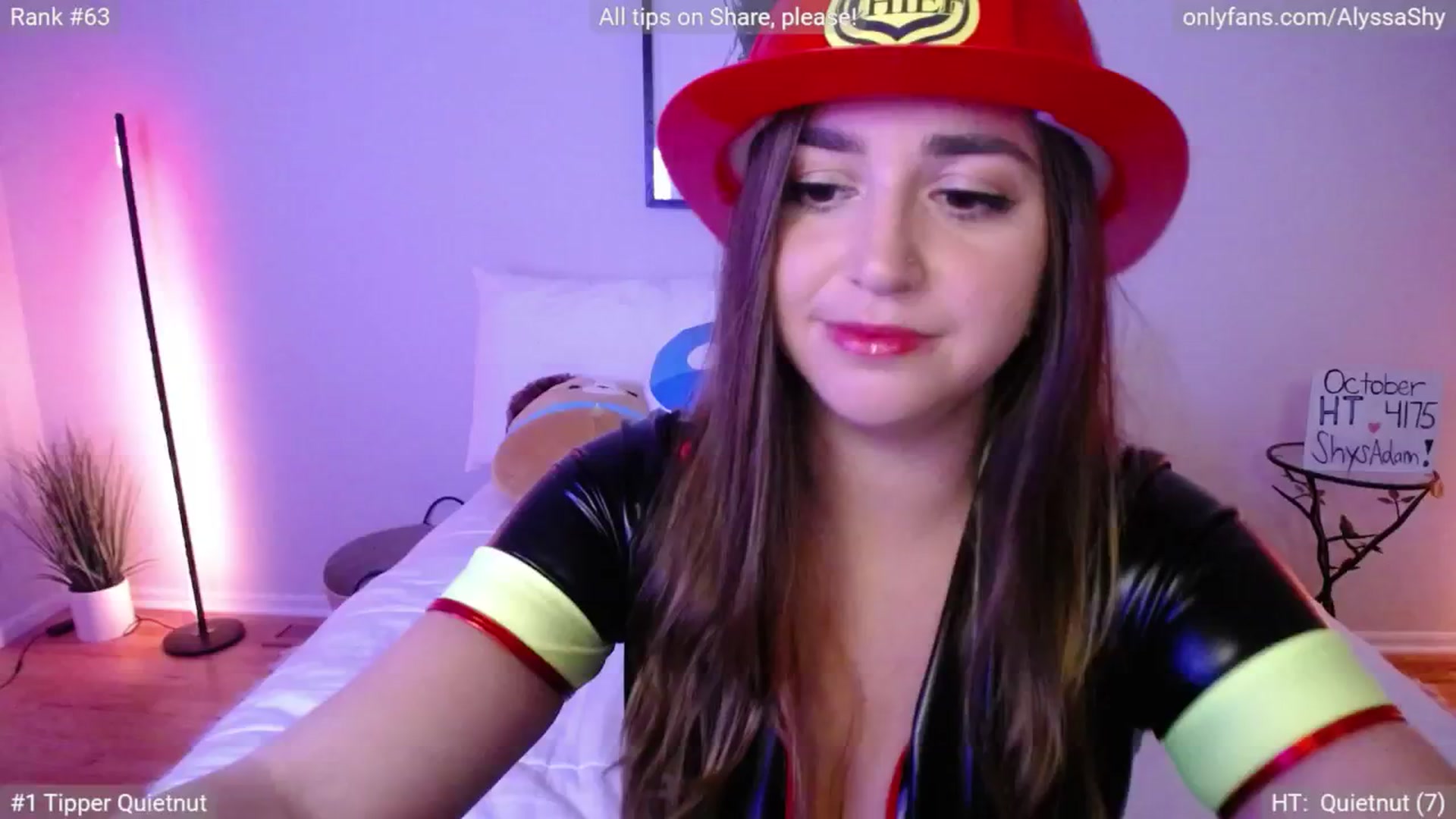 Gallery image thumbnail from AlyssaShy's myfreecams stream on, 10/19/2024, 01:00 image 2 of 20