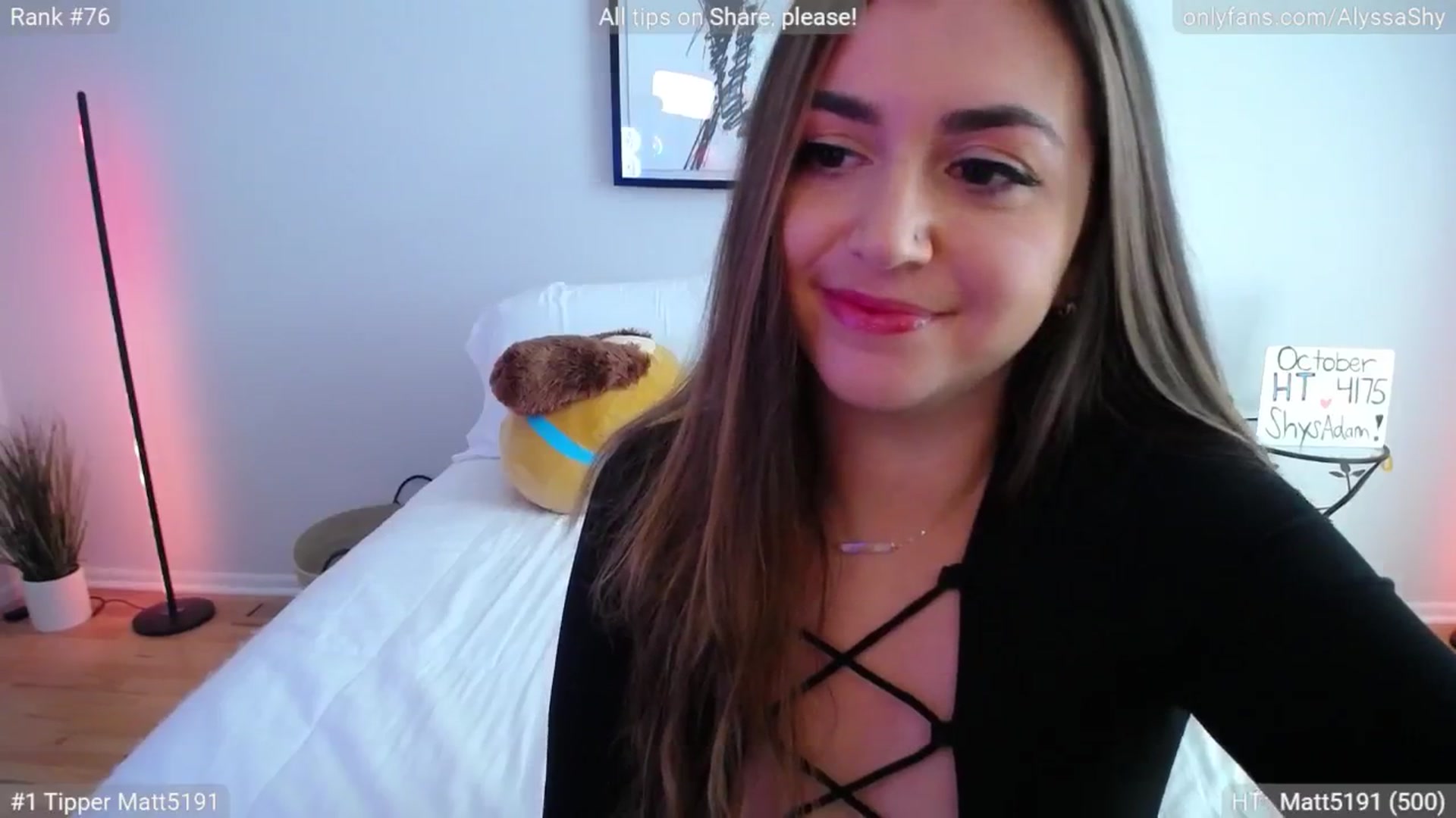 Gallery image thumbnail from AlyssaShy's myfreecams stream on, 10/23/2024, 18:43 image 15 of 20