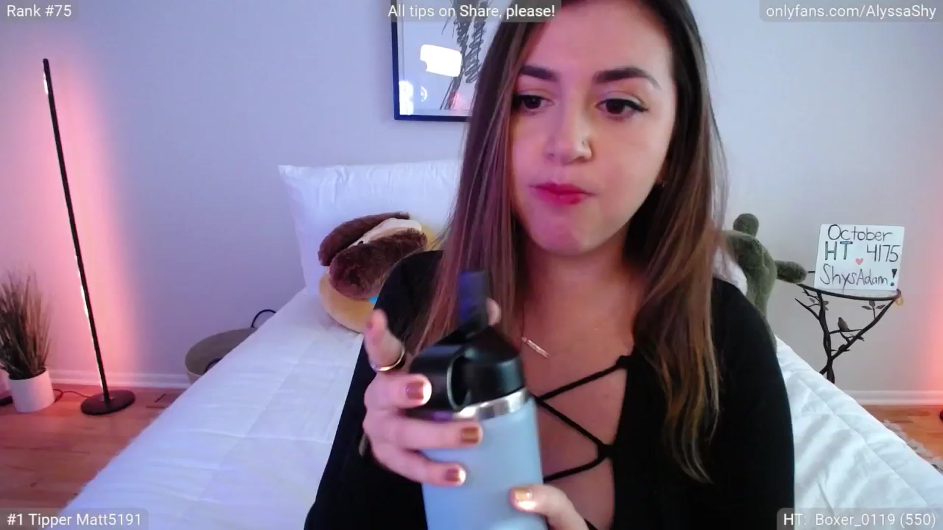 Gallery image thumbnail from AlyssaShy's myfreecams stream on, 10/23/2024, 20:57 image 15 of 20