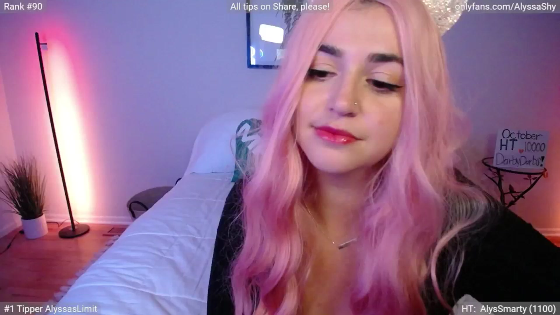 Gallery image thumbnail from AlyssaShy's myfreecams stream on, 11/01/2024, 04:00 image 18 of 20