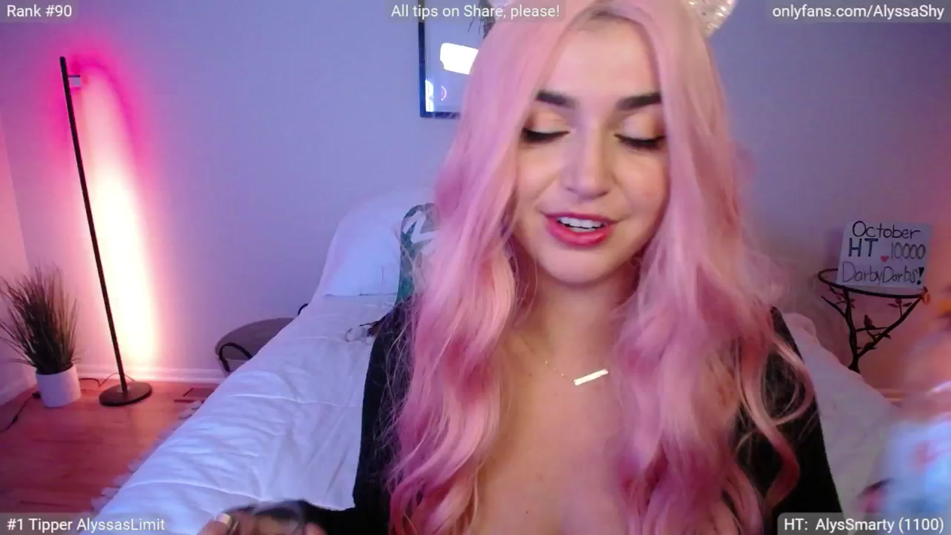 Gallery image thumbnail from AlyssaShy's myfreecams stream on, 11/01/2024, 04:00 image 15 of 20