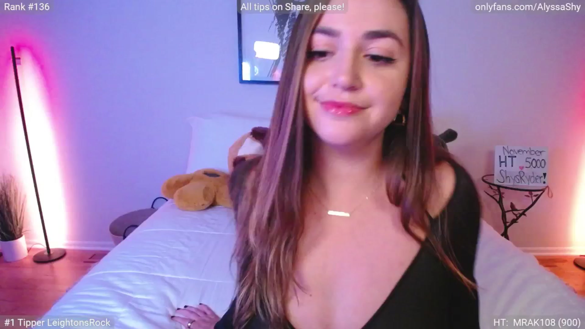 Gallery image thumbnail from AlyssaShy's myfreecams stream on, 11/07/2024, 23:15 image 10 of 20
