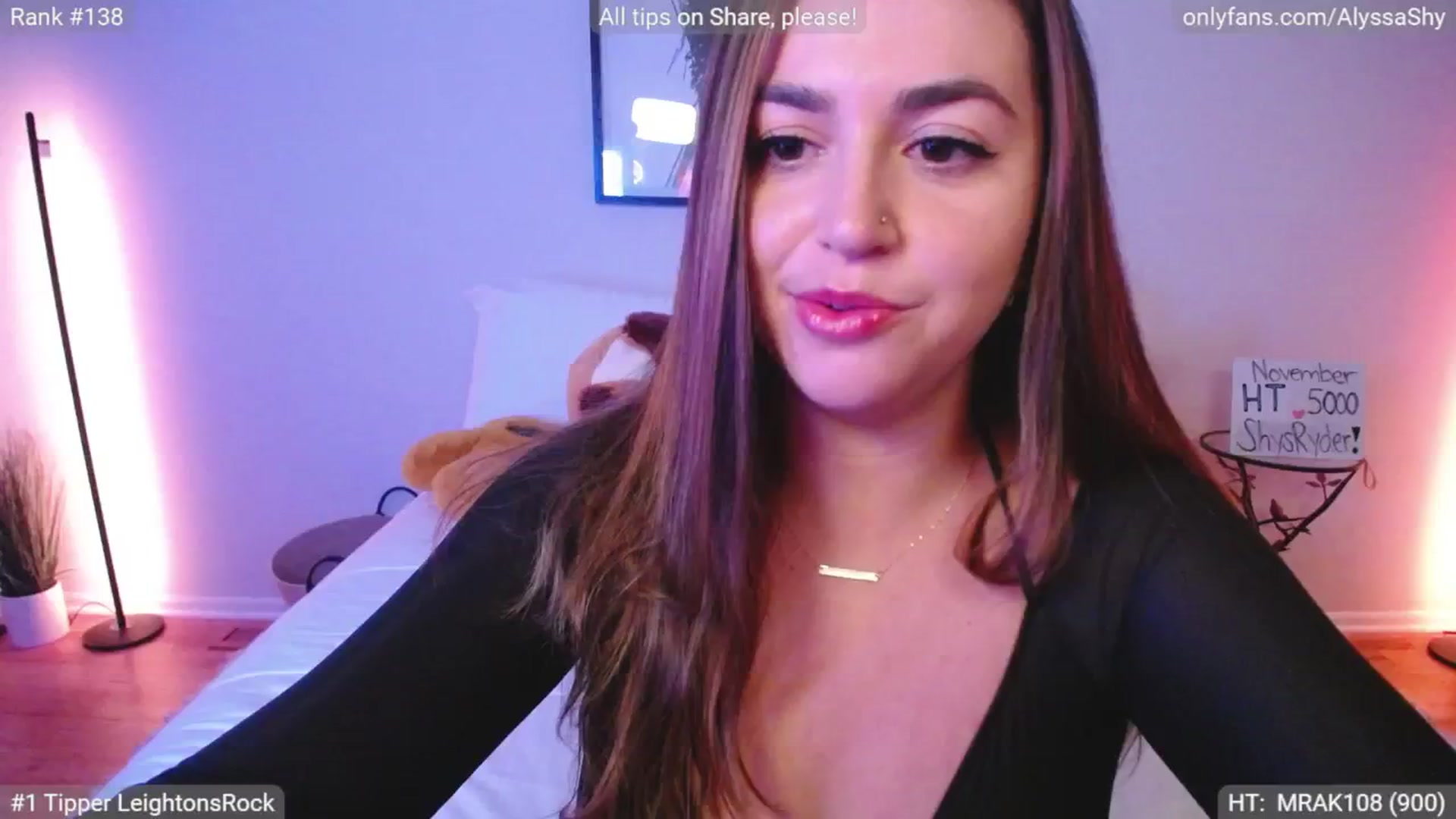 Gallery image thumbnail from AlyssaShy's myfreecams stream on, 11/07/2024, 23:15 image 3 of 20