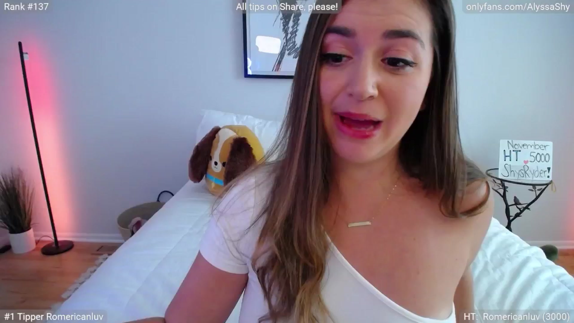 Gallery image thumbnail from AlyssaShy's myfreecams stream on, 11/08/2024, 21:13 image 6 of 20