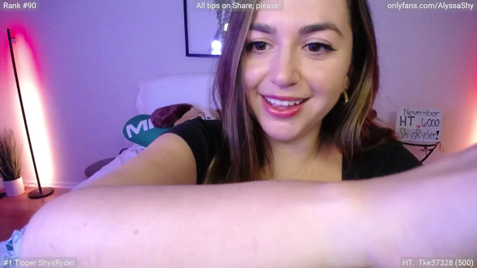 Gallery image thumbnail from AlyssaShy's myfreecams stream on, 11/16/2024, 24:42 image 20 of 20