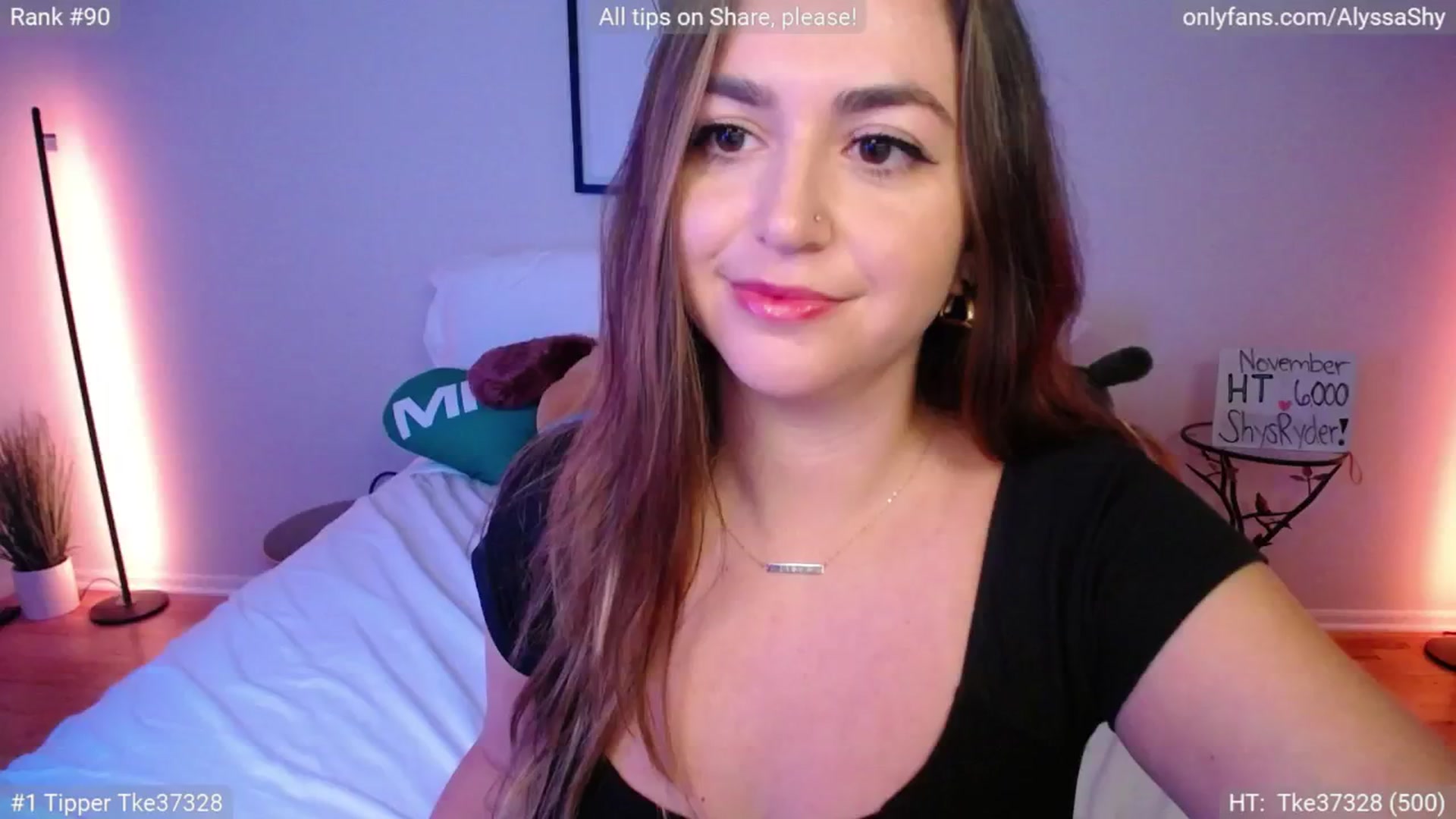 Gallery image thumbnail from AlyssaShy's myfreecams stream on, 11/16/2024, 24:42 image 6 of 20