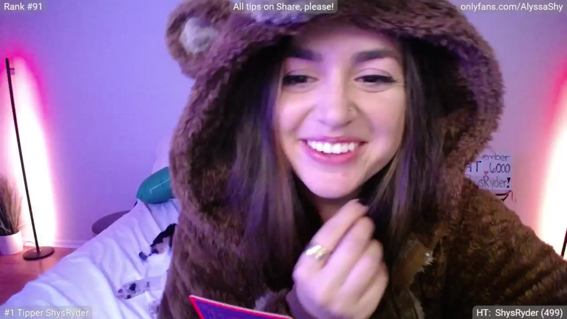 Gallery image thumbnail from AlyssaShy's myfreecams stream on, 11/18/2024, 24:02 image 6 of 20